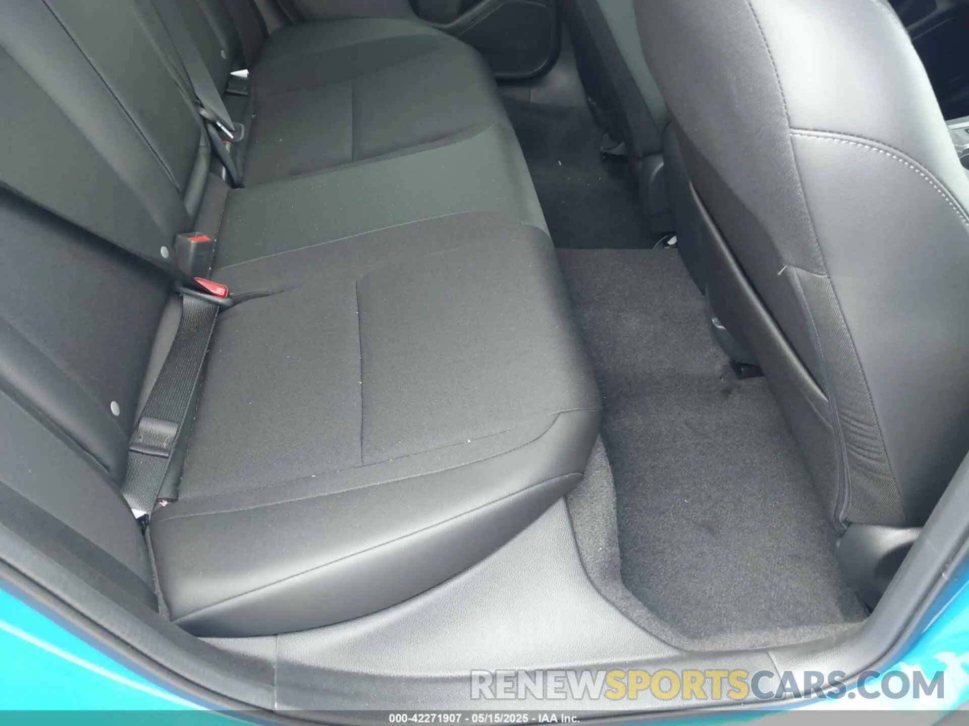8 Photograph of a damaged car 19XFL4H8XSE013674 HONDA CIVIC HYBRID 2025