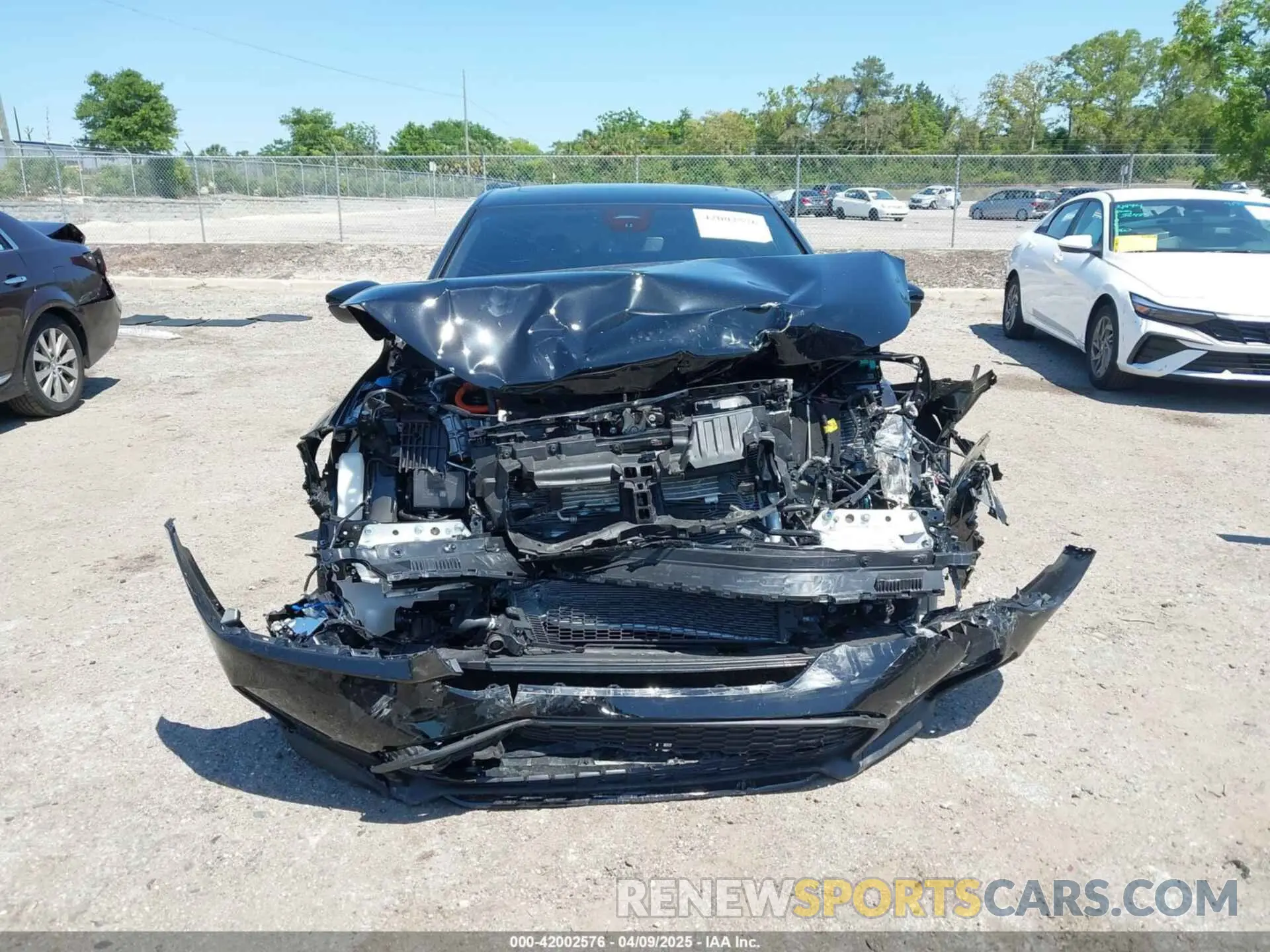 13 Фотография поврежденного автомобиля 19XFL4H93SE006784 HONDA CIVIC  HYBRID 2025