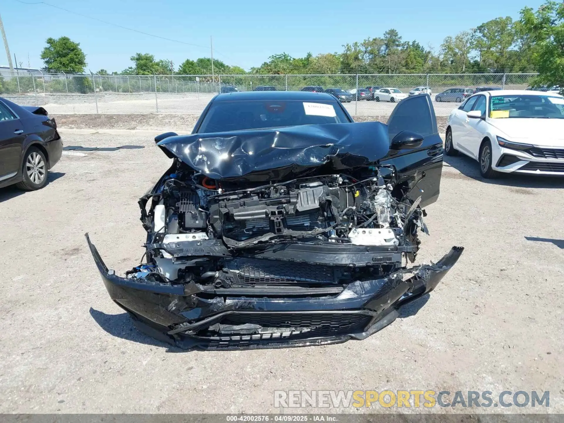 6 Фотография поврежденного автомобиля 19XFL4H93SE006784 HONDA CIVIC  HYBRID 2025