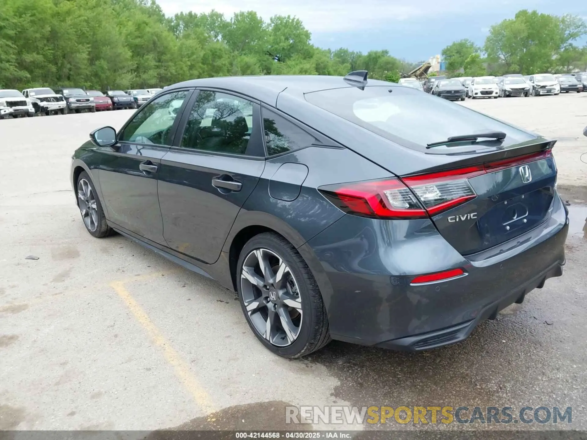 3 Photograph of a damaged car 19XFL4H95SE006110 HONDA CIVIC  HYBRID 2025