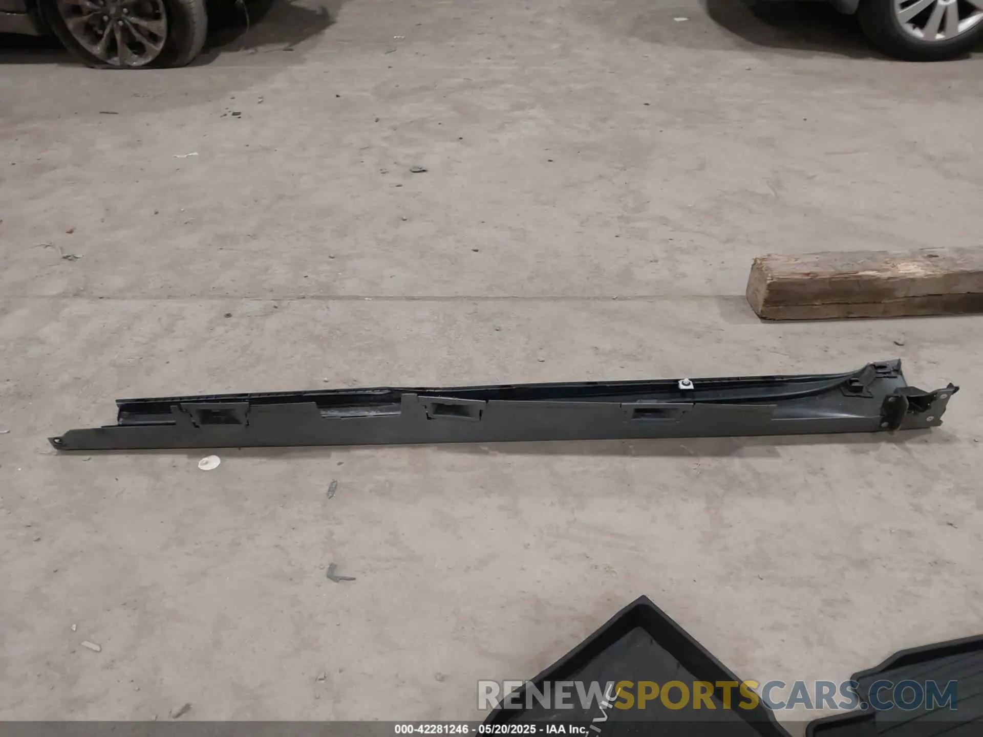 12 Photograph of a damaged car 2HGFE4F80SH324677 HONDA CIVIC HYBRID 2025