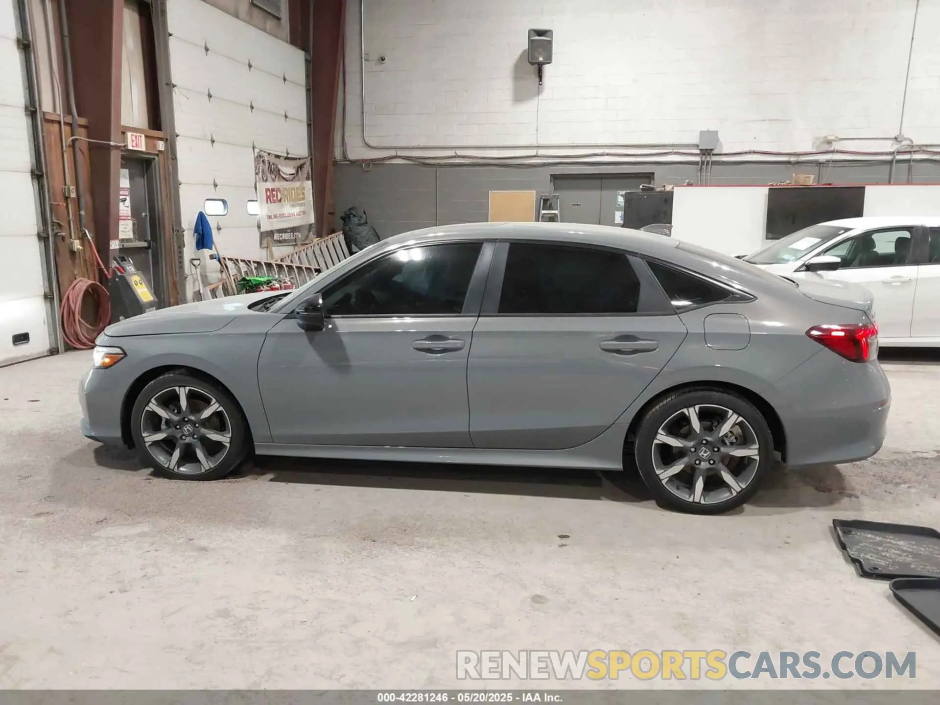 15 Photograph of a damaged car 2HGFE4F80SH324677 HONDA CIVIC HYBRID 2025