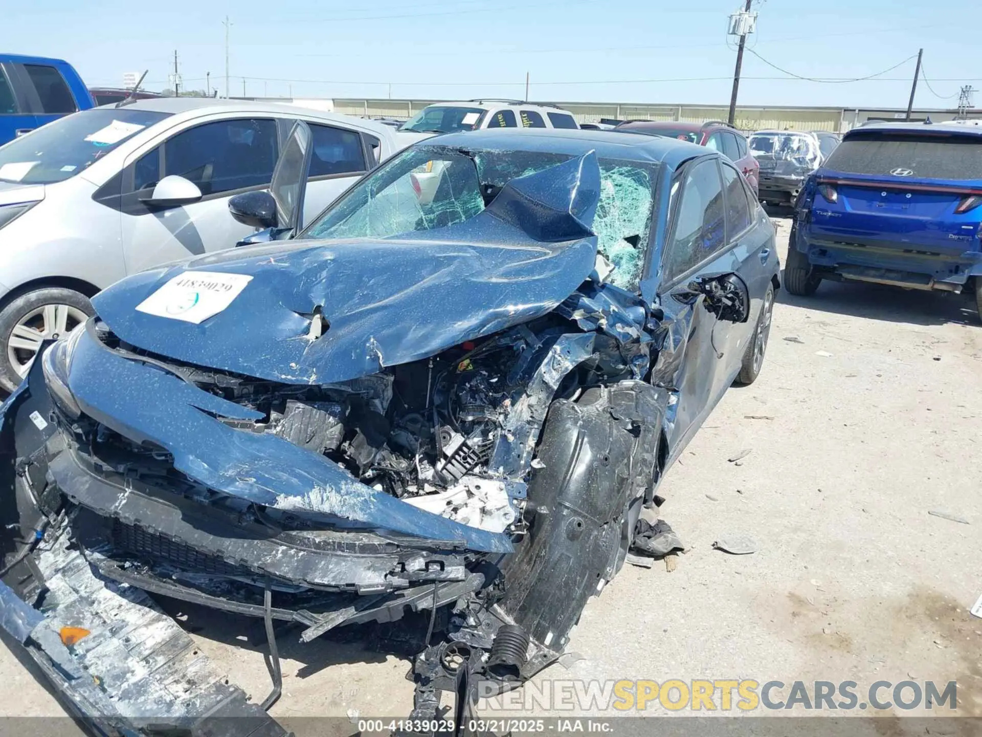 2 Фотография поврежденного автомобиля 2HGFE4F81SH321500 HONDA CIVIC  HYBRID 2025