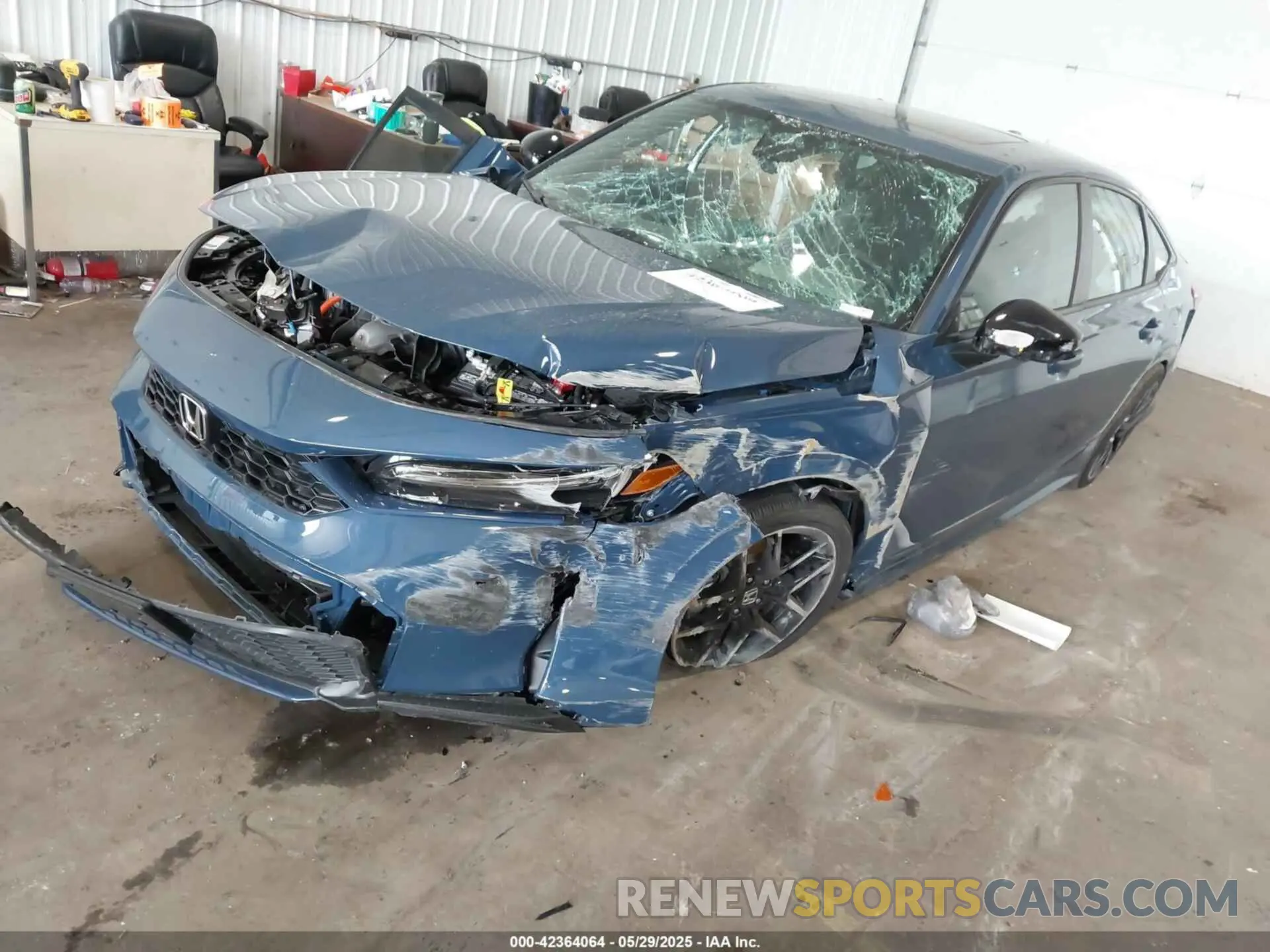 2 Фотография поврежденного автомобиля 2HGFE4F84SH306750 HONDA CIVIC HYBRID 2025
