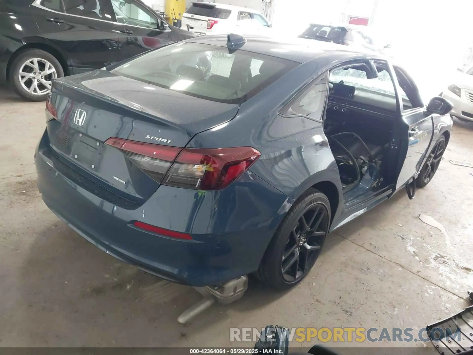 4 Фотография поврежденного автомобиля 2HGFE4F84SH306750 HONDA CIVIC HYBRID 2025