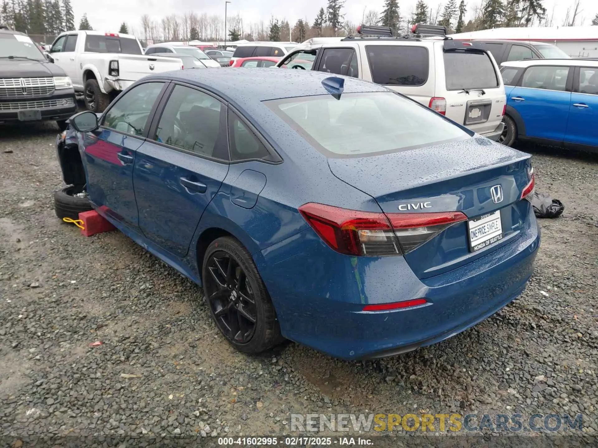 3 Фотография поврежденного автомобиля 2HGFE4F84SH323984 HONDA CIVIC  HYBRID 2025