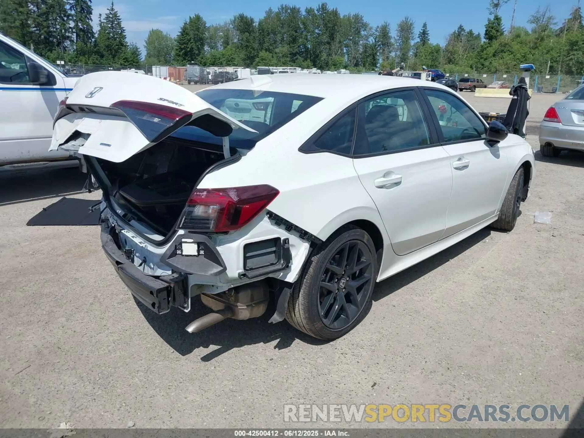 4 Фотография поврежденного автомобиля 2HGFE4F84SH332507 HONDA CIVIC HYBRID 2025