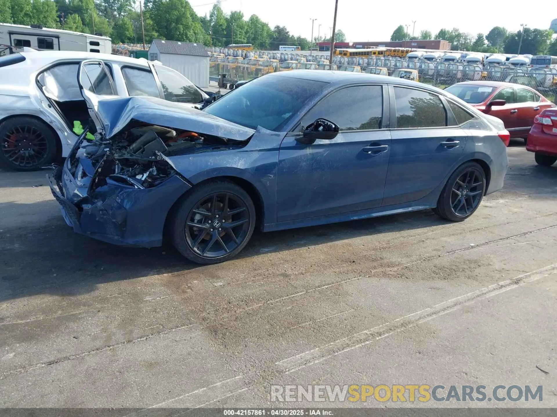 2 Фотография поврежденного автомобиля 2HGFE4F85SH305204 HONDA CIVIC  HYBRID 2025