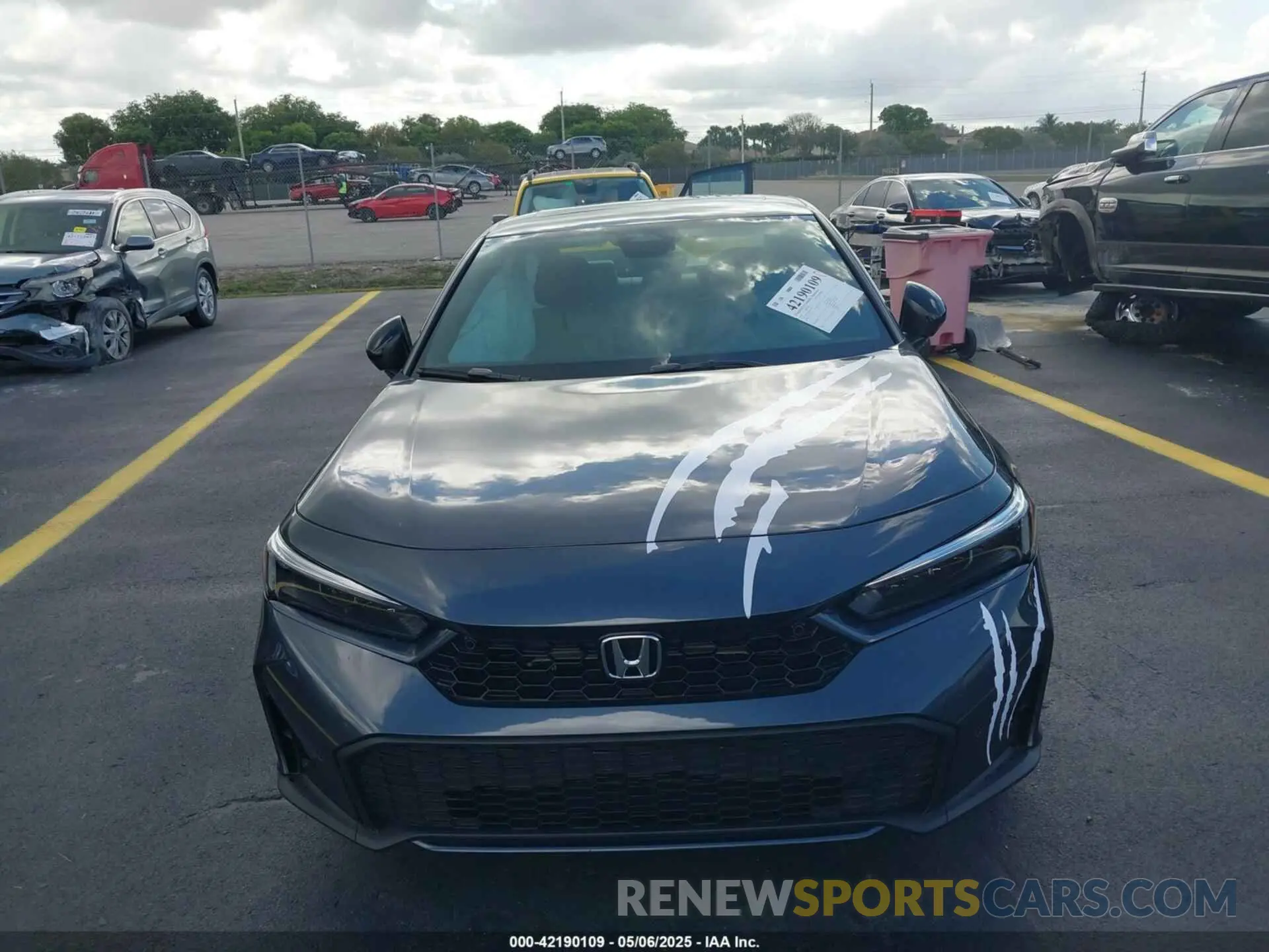 12 Photograph of a damaged car 2HGFE4F85SH330507 HONDA CIVIC  HYBRID 2025
