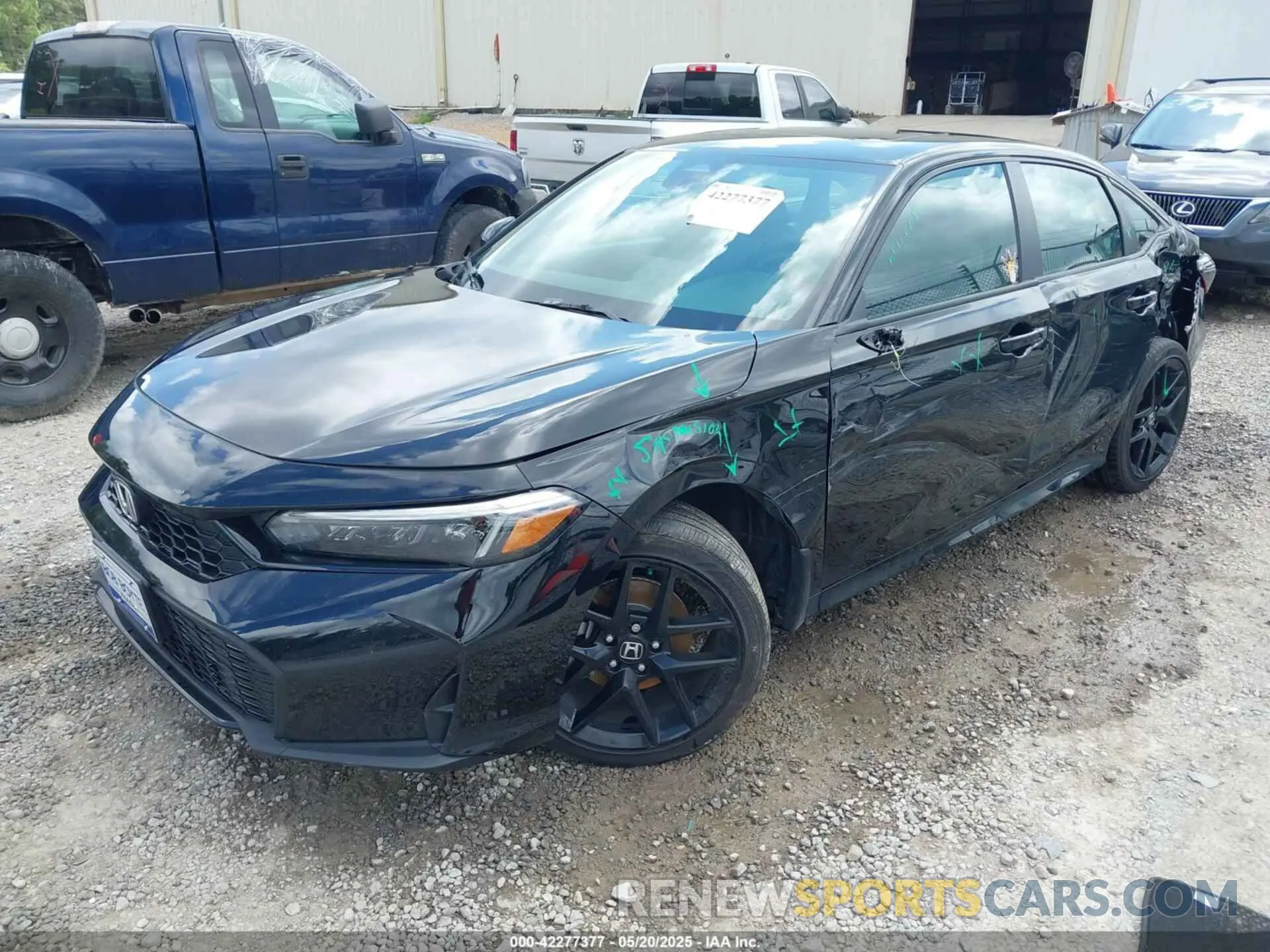 2 Фотография поврежденного автомобиля 2HGFE4F86SH305860 HONDA CIVIC HYBRID 2025