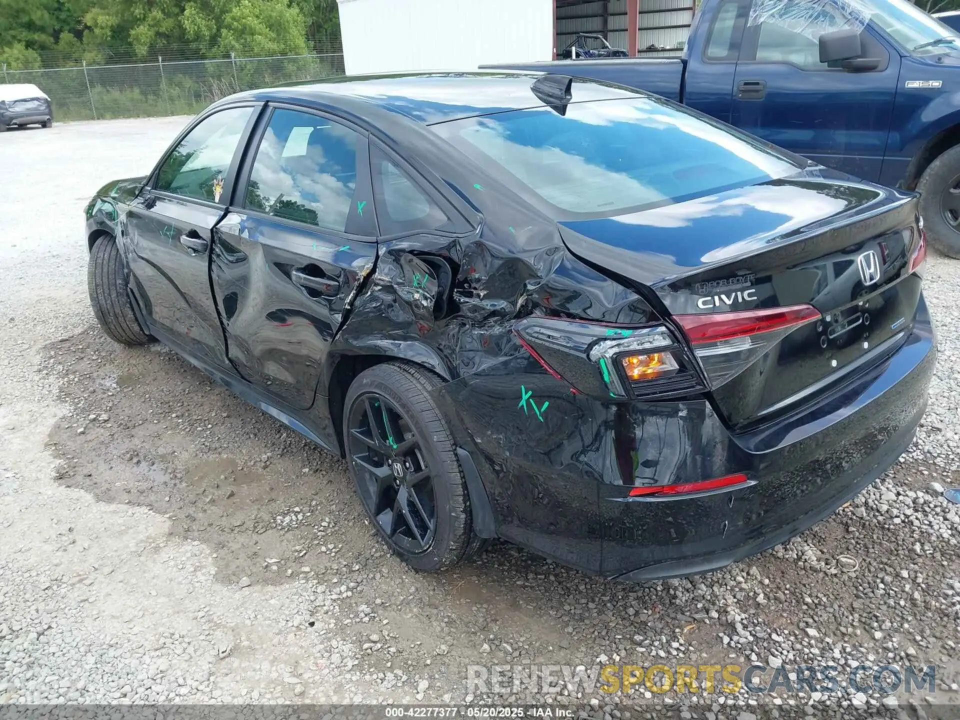 3 Фотография поврежденного автомобиля 2HGFE4F86SH305860 HONDA CIVIC HYBRID 2025