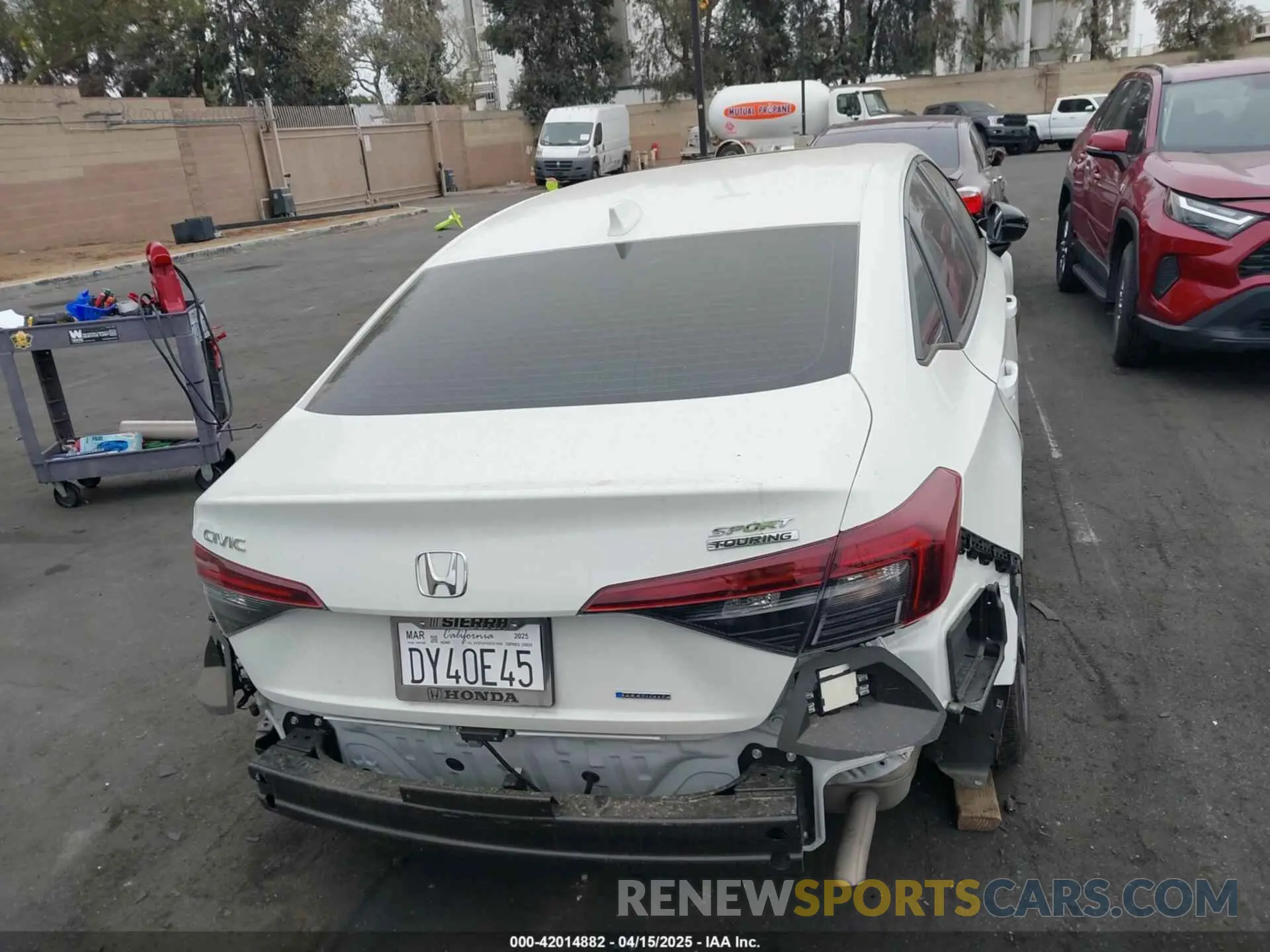 17 Photograph of a damaged car 2HGFE4F88SH314155 HONDA CIVIC  HYBRID 2025