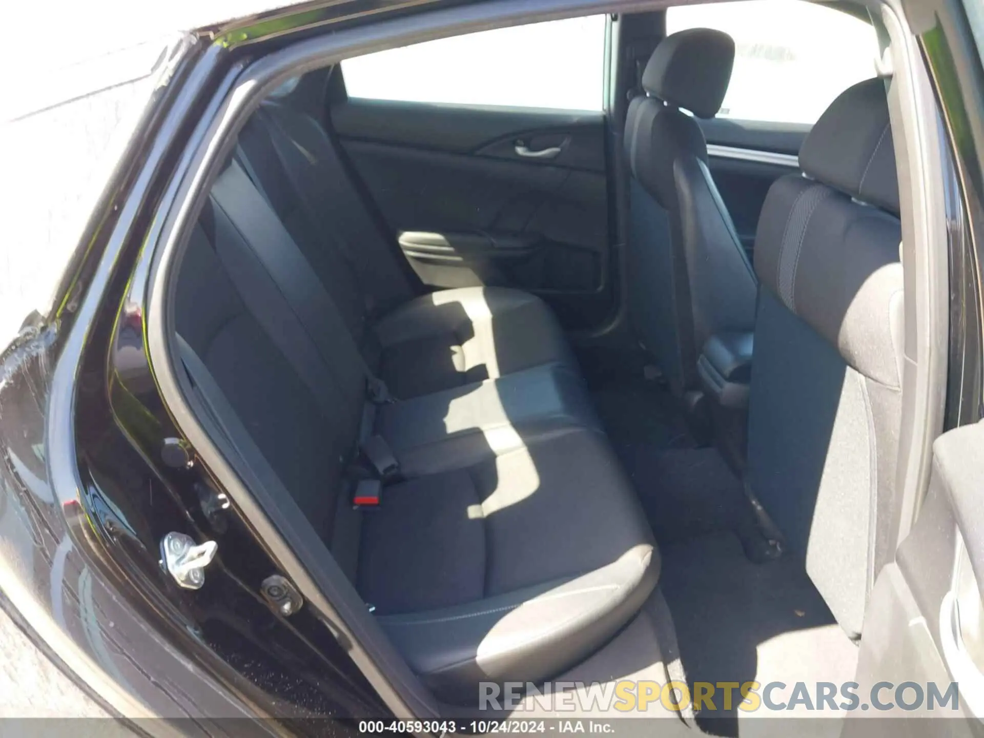8 Photograph of a damaged car 2HGFC2F84MH527942 HONDA CIVIC SEDAN 2021