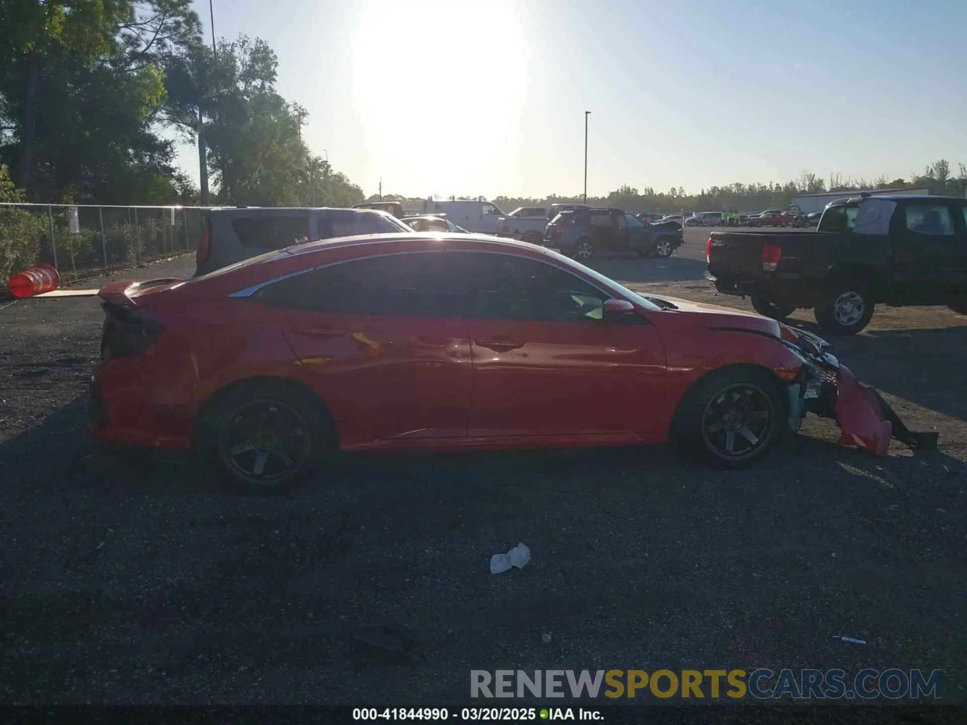 13 Photograph of a damaged car 2HGFC1E53KH704561 HONDA CIVIC SI 2019