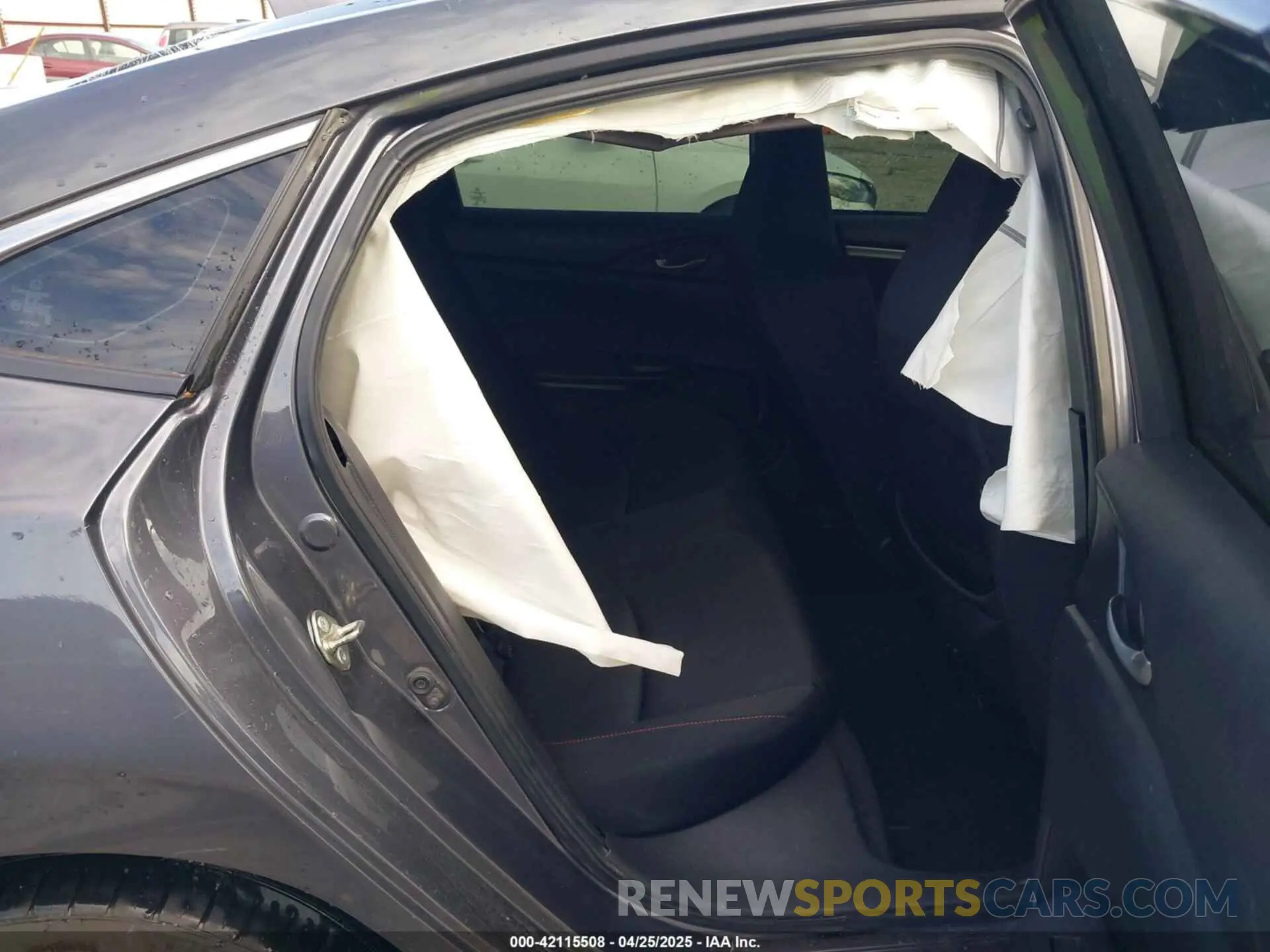 8 Photograph of a damaged car 2HGFC1E55KH701354 HONDA CIVIC SI 2019