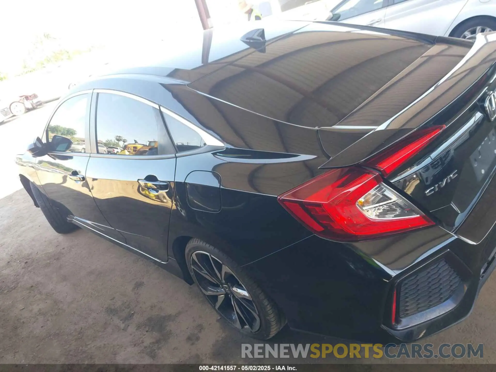 14 Photograph of a damaged car 2HGFC1E57KH706877 HONDA CIVIC SI 2019