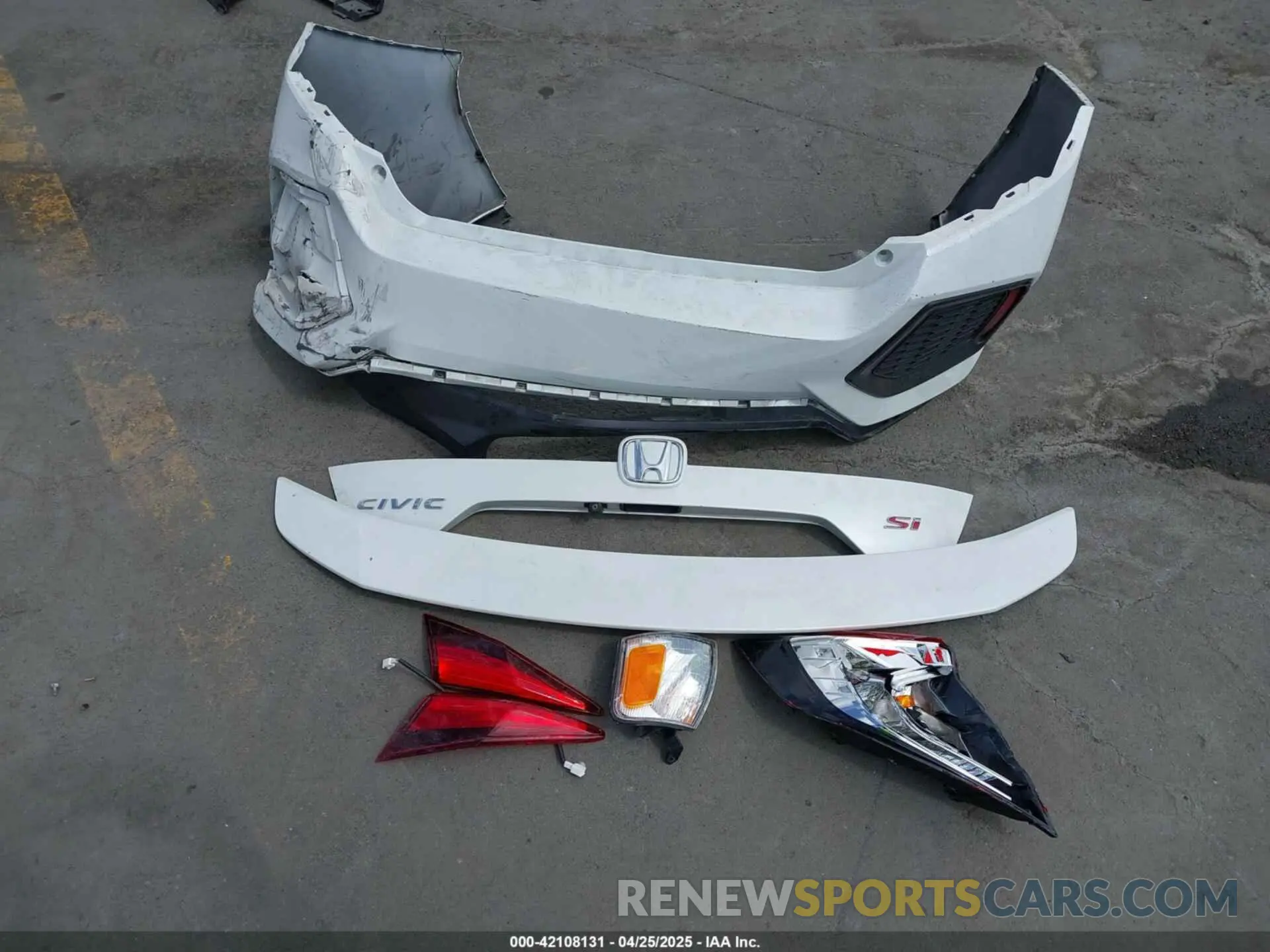 12 Photograph of a damaged car 2HGFC1E58KH707715 HONDA CIVIC SI 2019