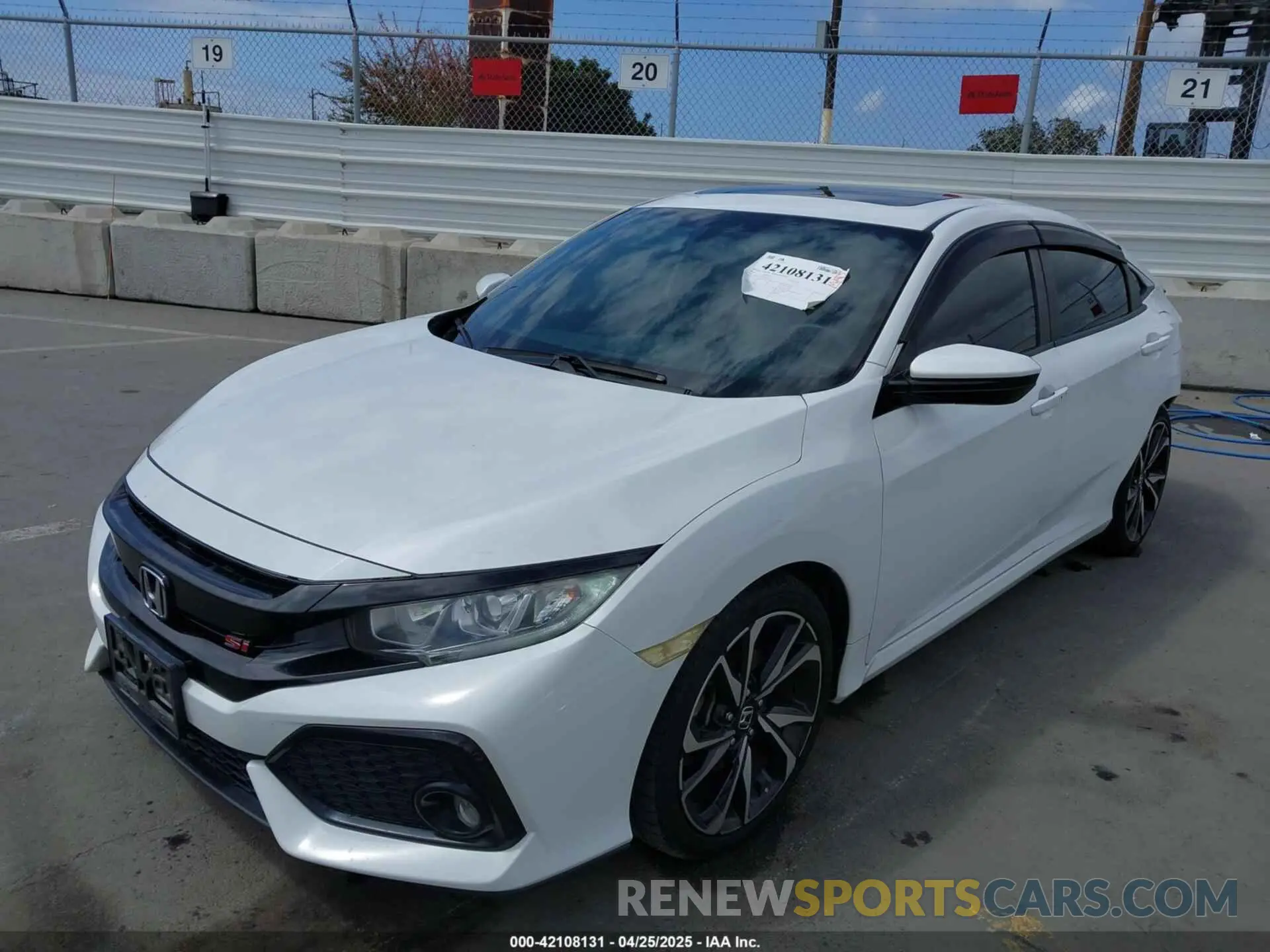 2 Photograph of a damaged car 2HGFC1E58KH707715 HONDA CIVIC SI 2019