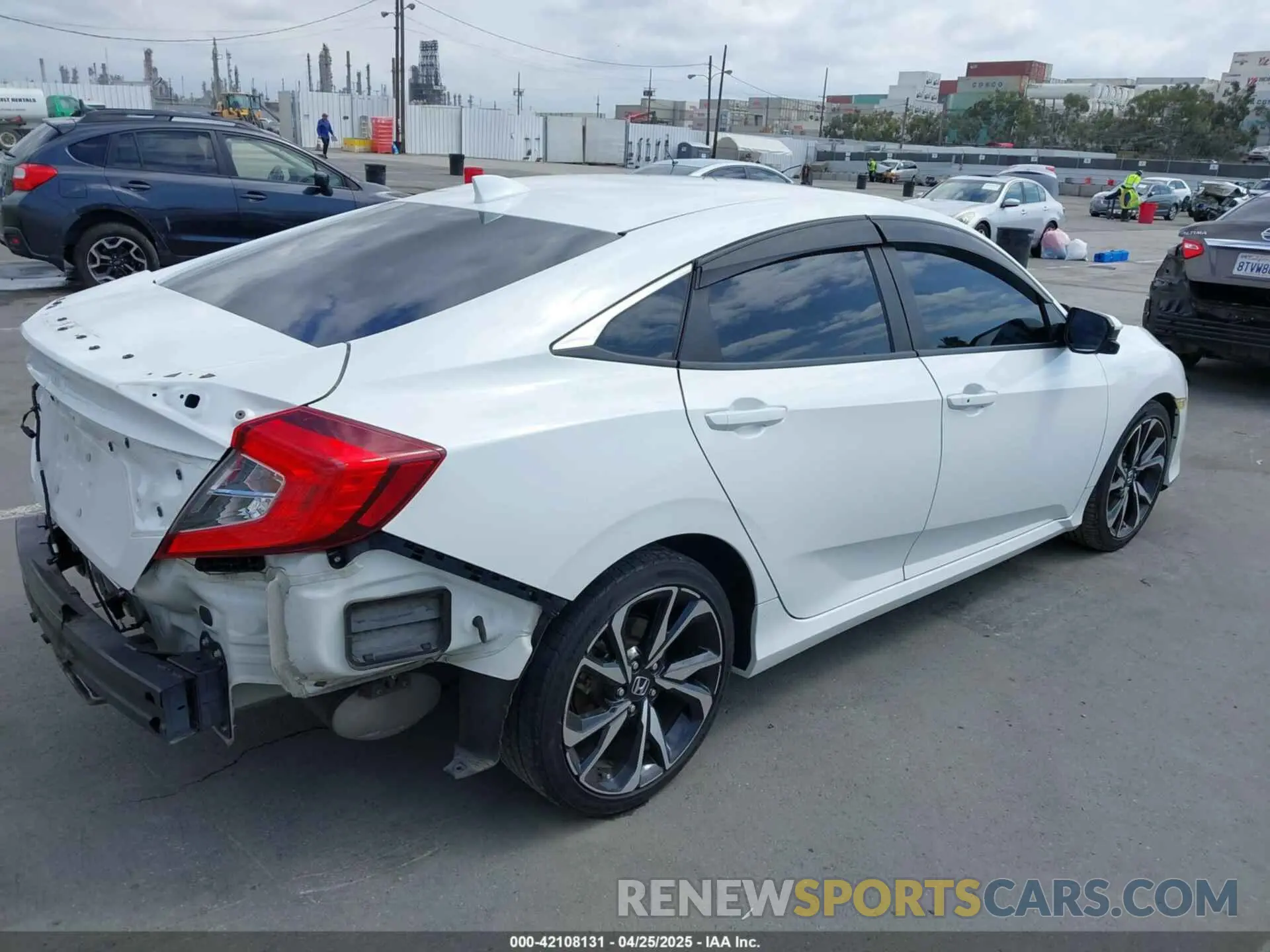 4 Photograph of a damaged car 2HGFC1E58KH707715 HONDA CIVIC SI 2019