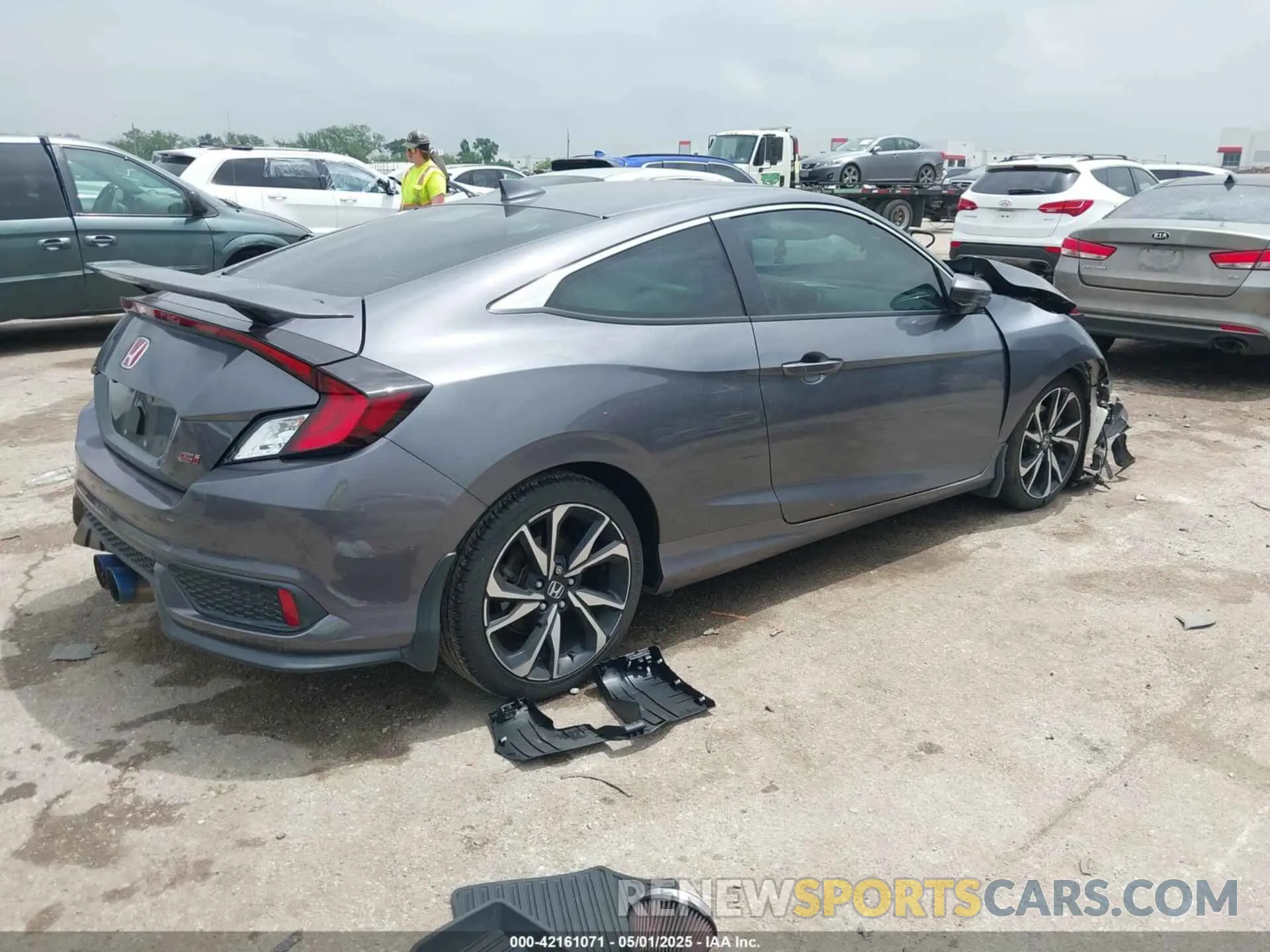 4 Фотография поврежденного автомобиля 2HGFC3A54KH755116 HONDA CIVIC SI 2019