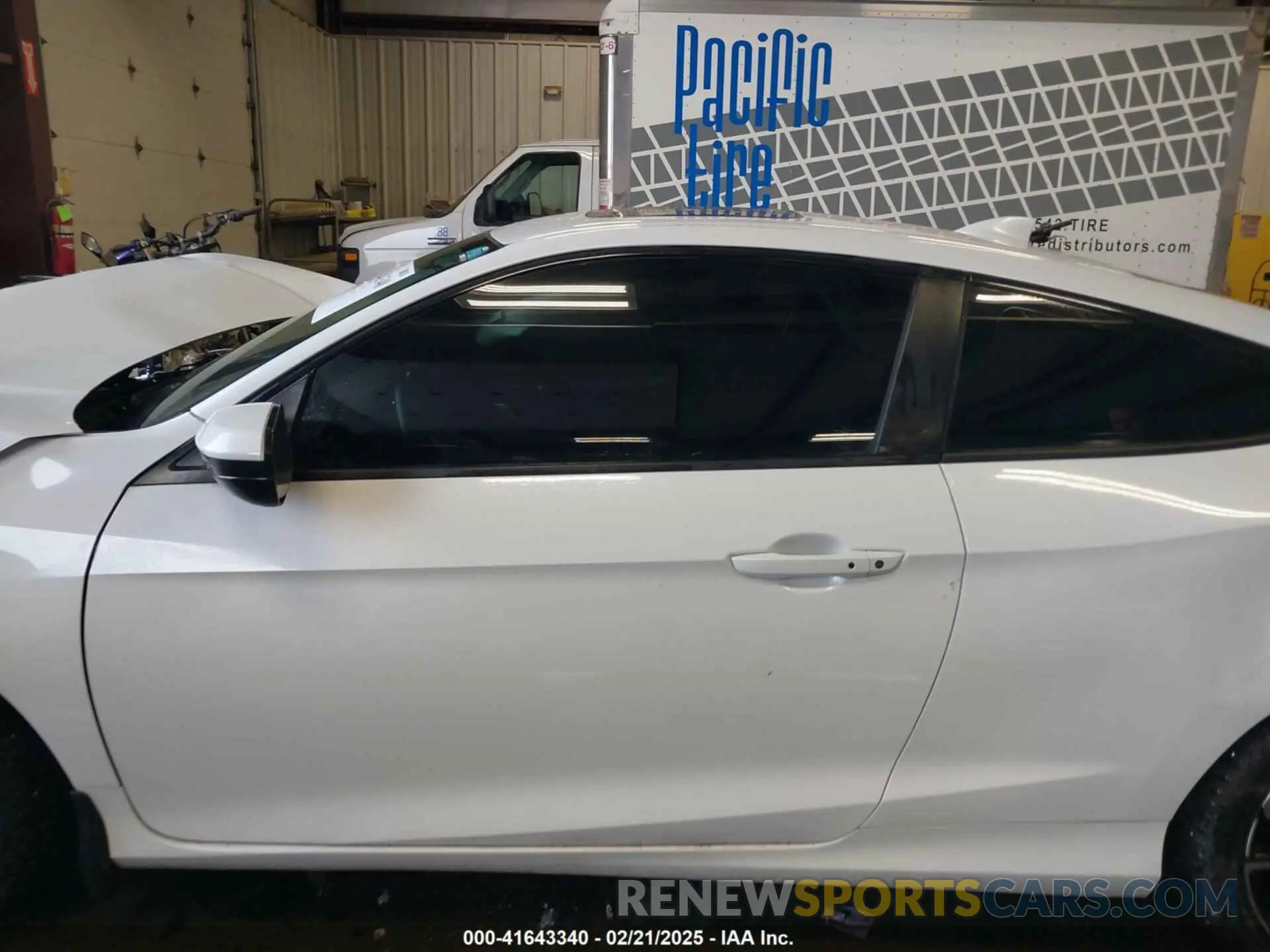 15 Photograph of a damaged car 2HGFC3A54KH755231 HONDA CIVIC SI 2019