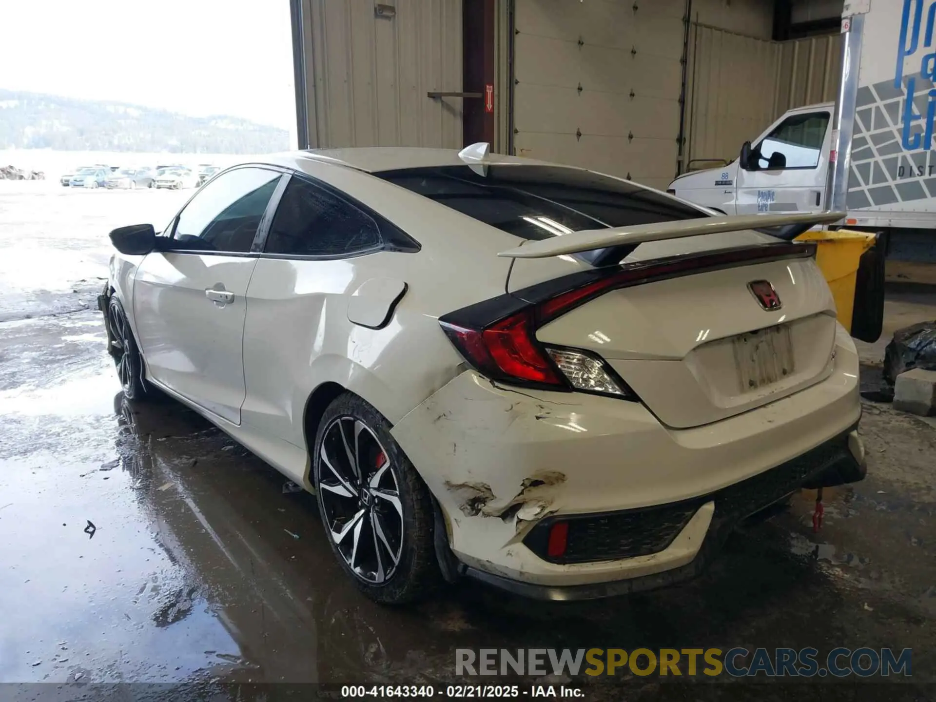 3 Photograph of a damaged car 2HGFC3A54KH755231 HONDA CIVIC SI 2019