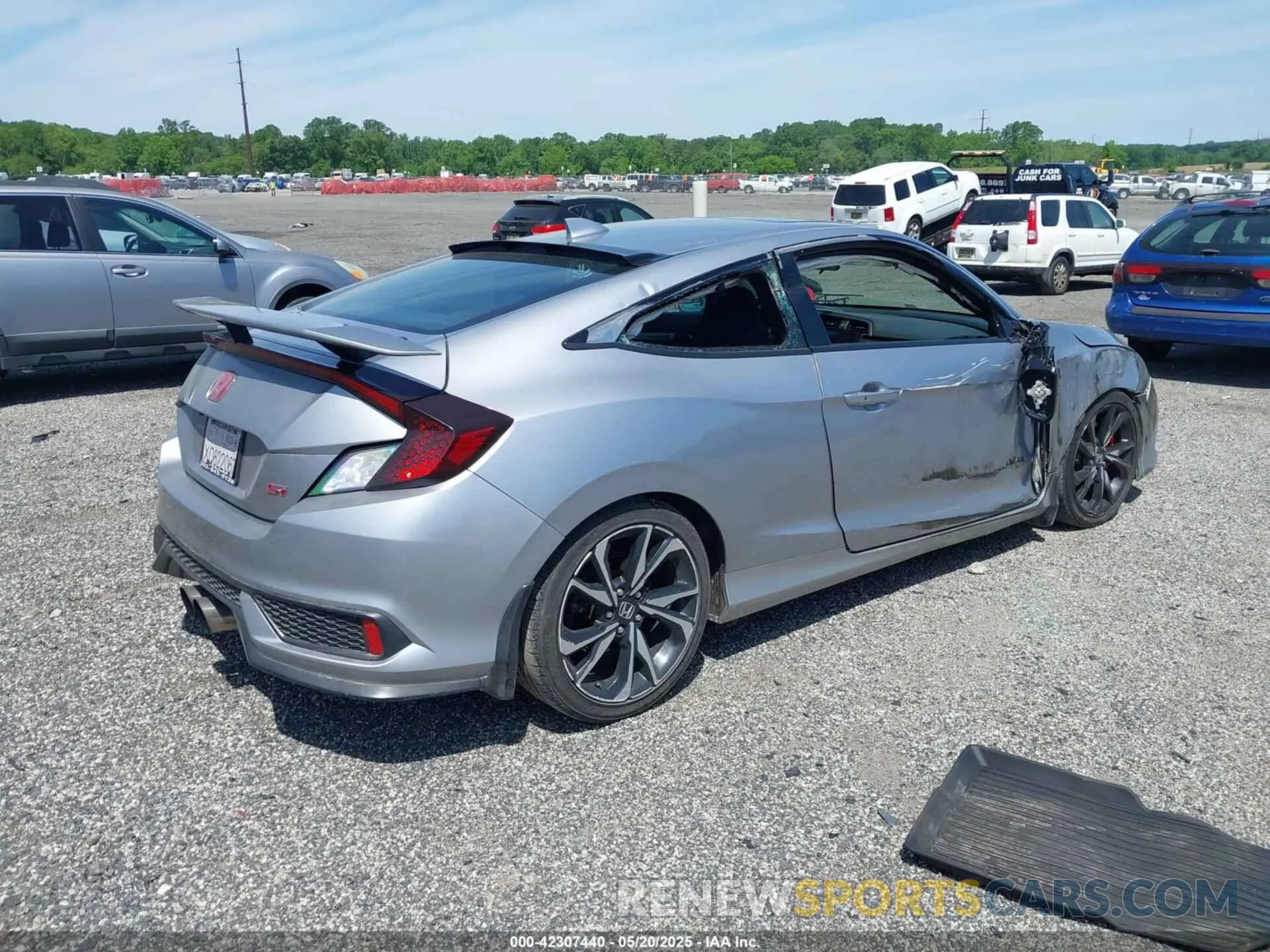 4 Photograph of a damaged car 2HGFC3A57KH753828 HONDA CIVIC SI 2019