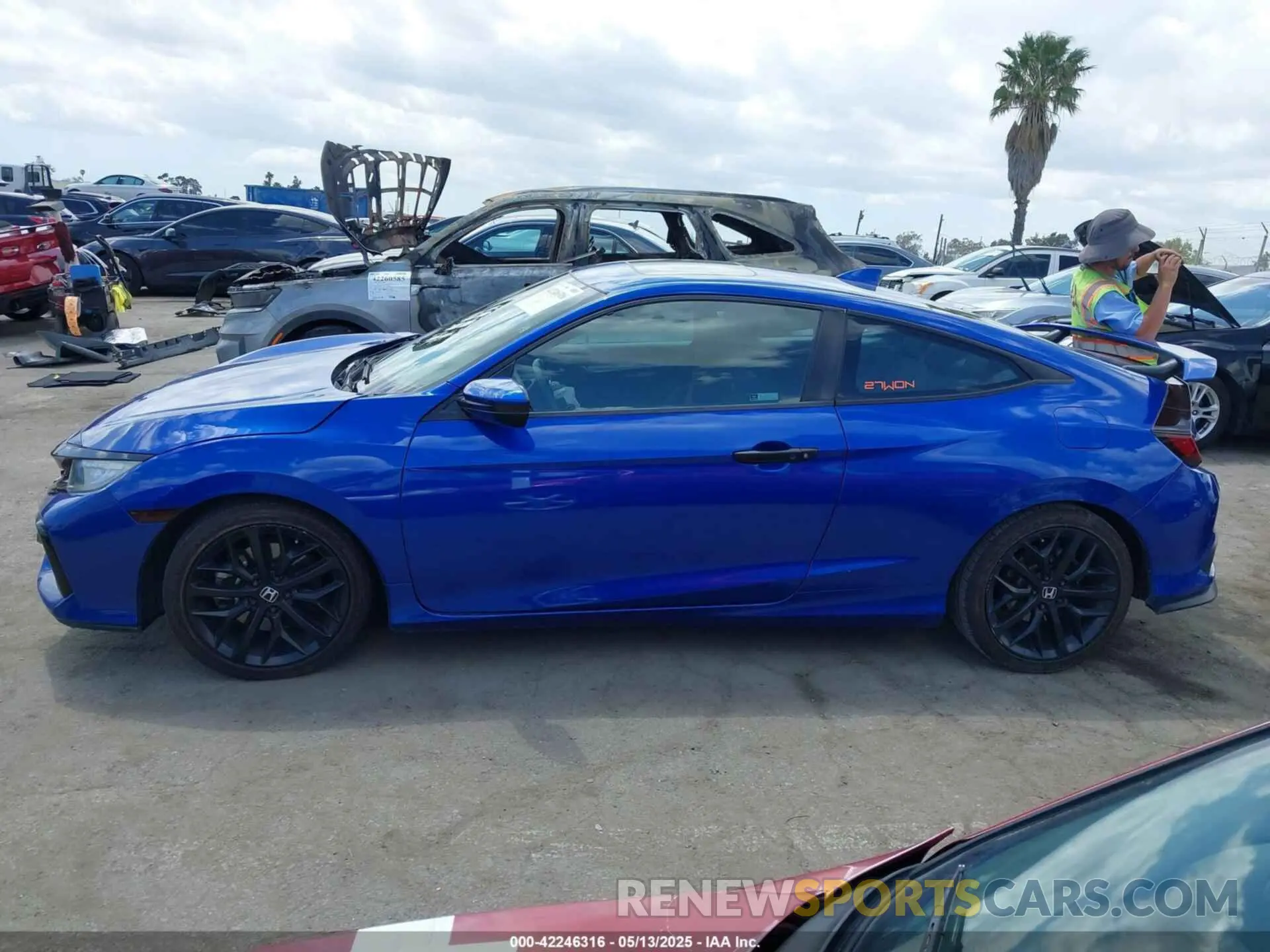 14 Photograph of a damaged car 2HGFC3A54LH752802 HONDA CIVIC SI 2020