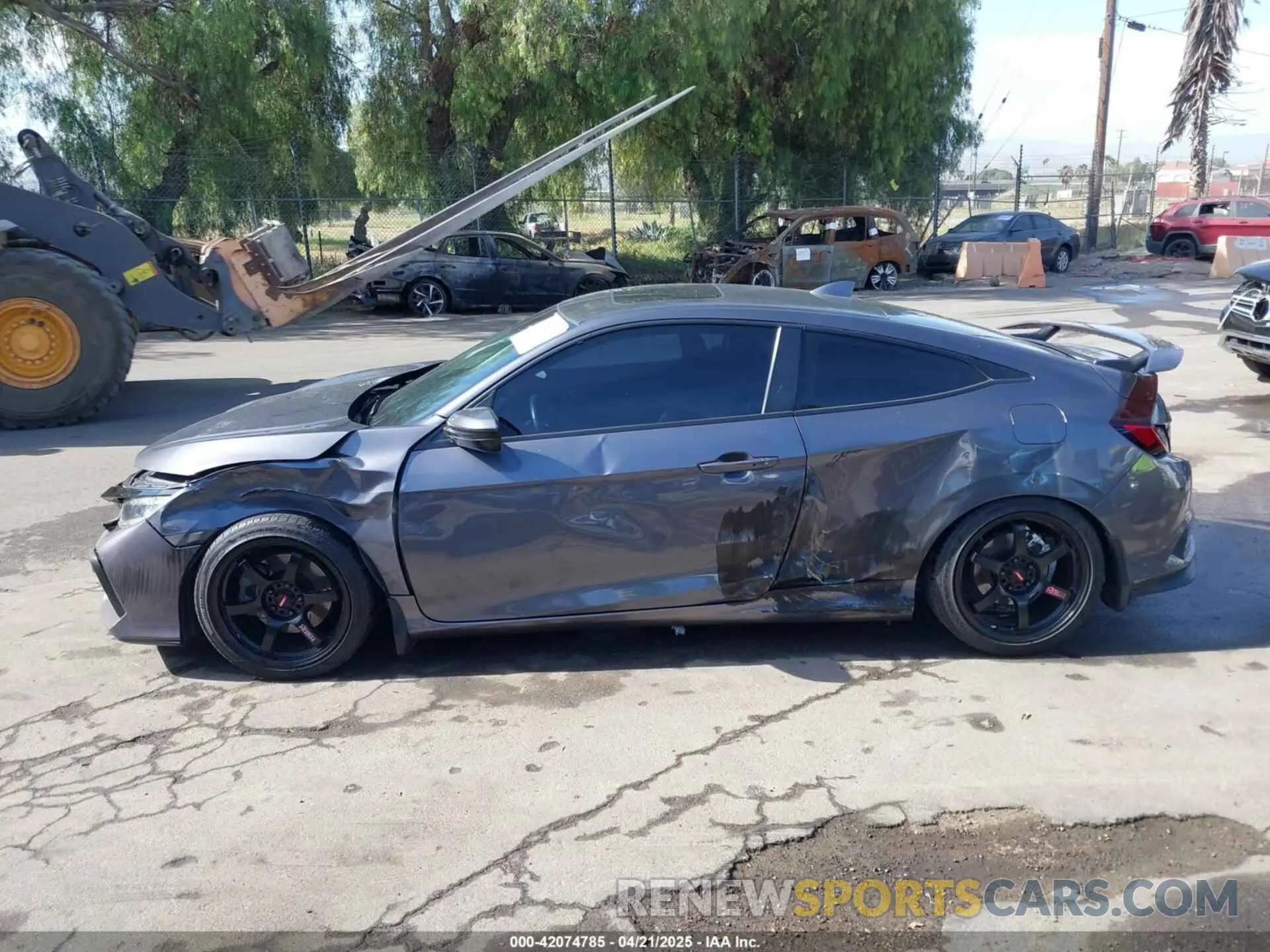 14 Photograph of a damaged car 2HGFC3A57LH753345 HONDA CIVIC SI 2020