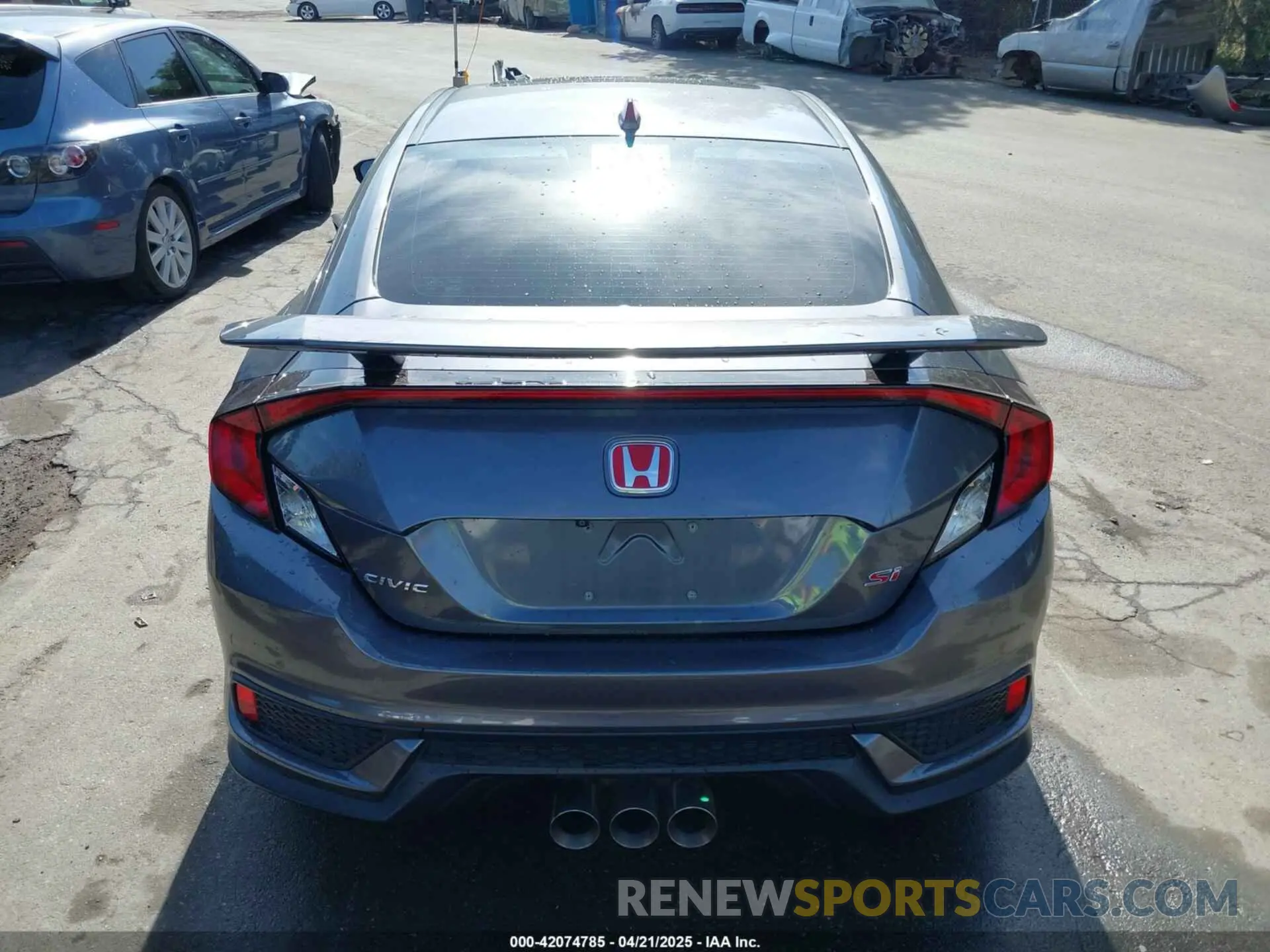 16 Photograph of a damaged car 2HGFC3A57LH753345 HONDA CIVIC SI 2020