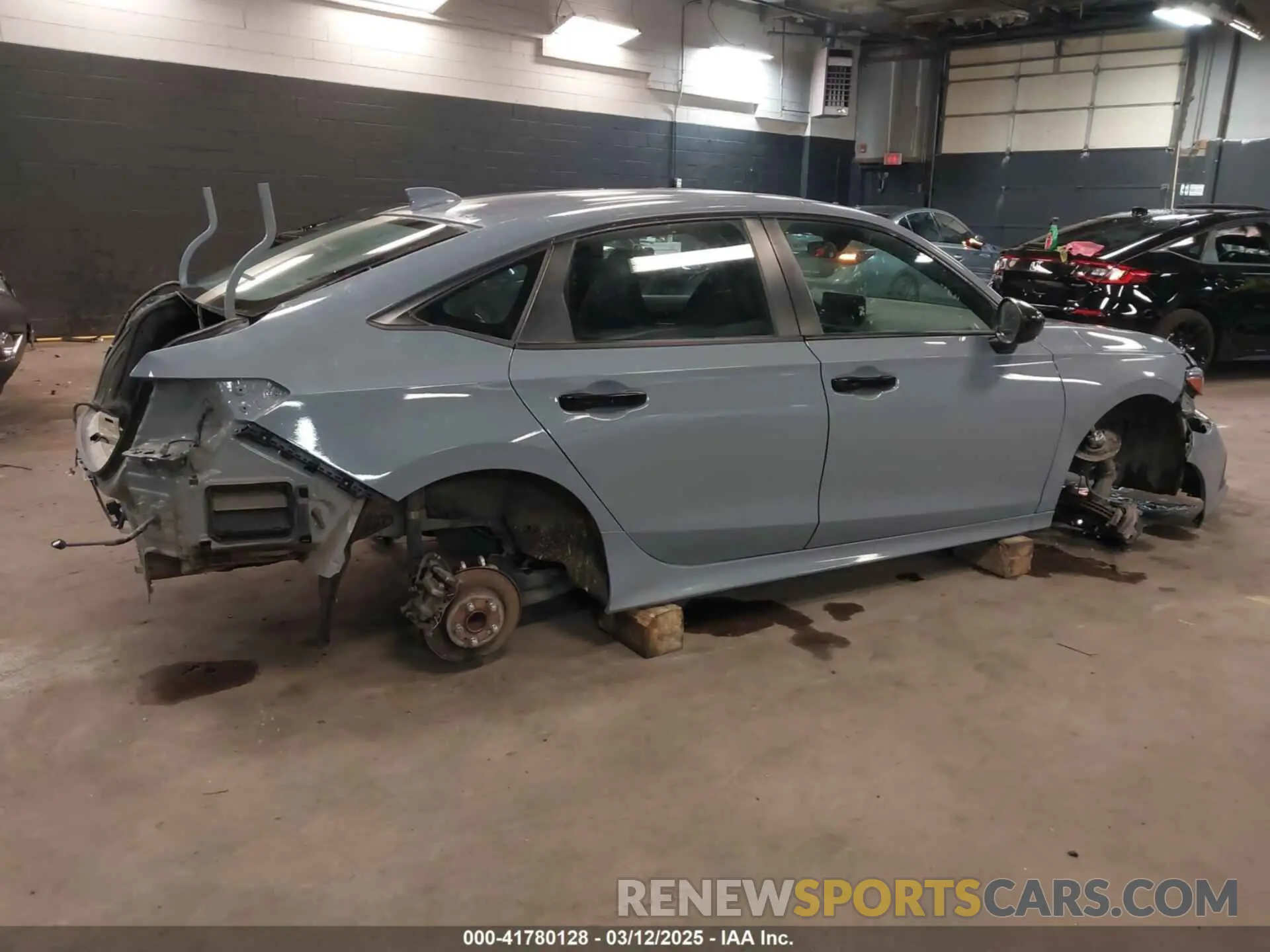 4 Фотография поврежденного автомобиля 2HGFE1E57NH473307 HONDA CIVIC SI 2022