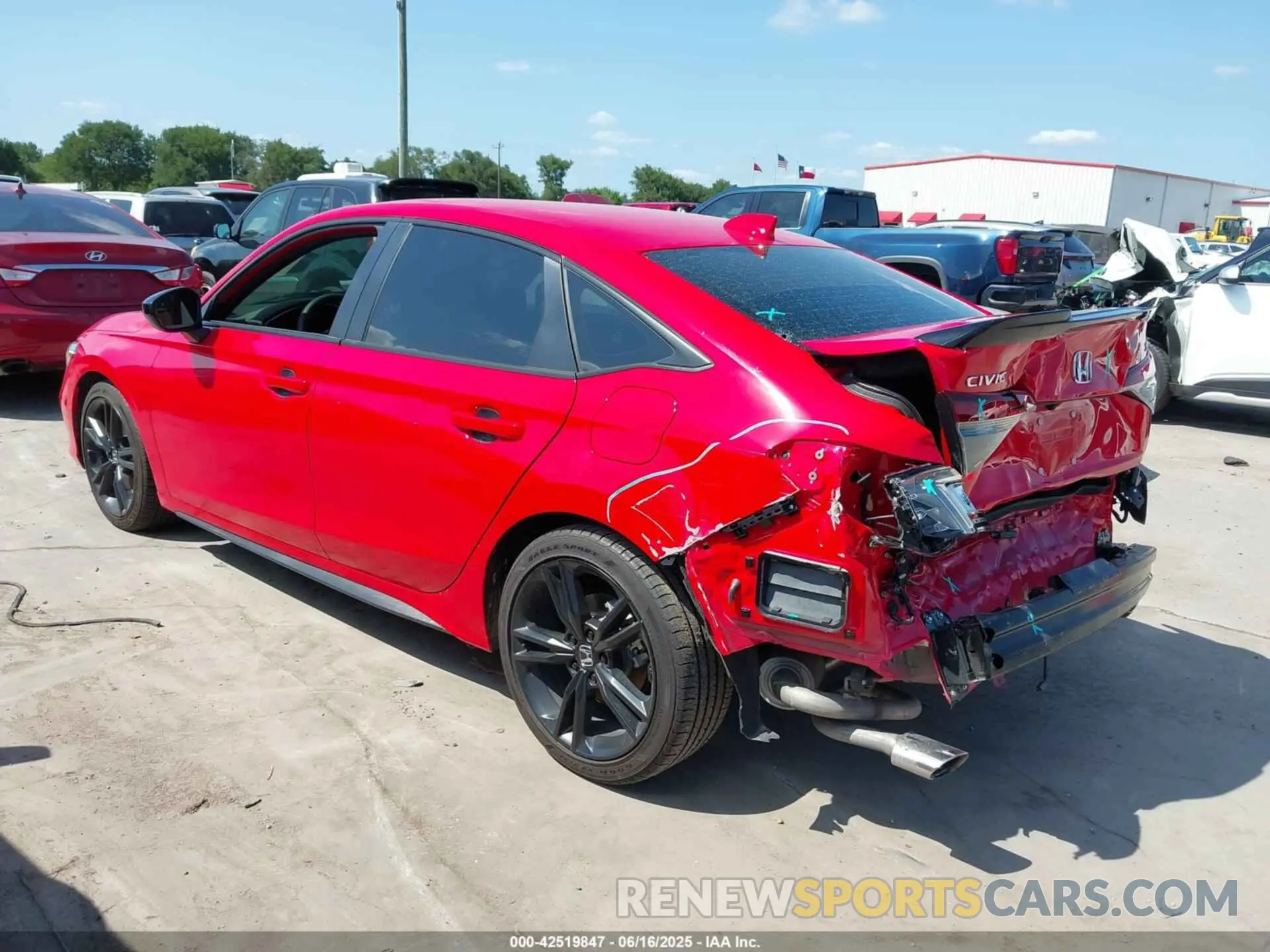 3 Фотография поврежденного автомобиля 2HGFE1E53SH471128 HONDA CIVIC SI 2025