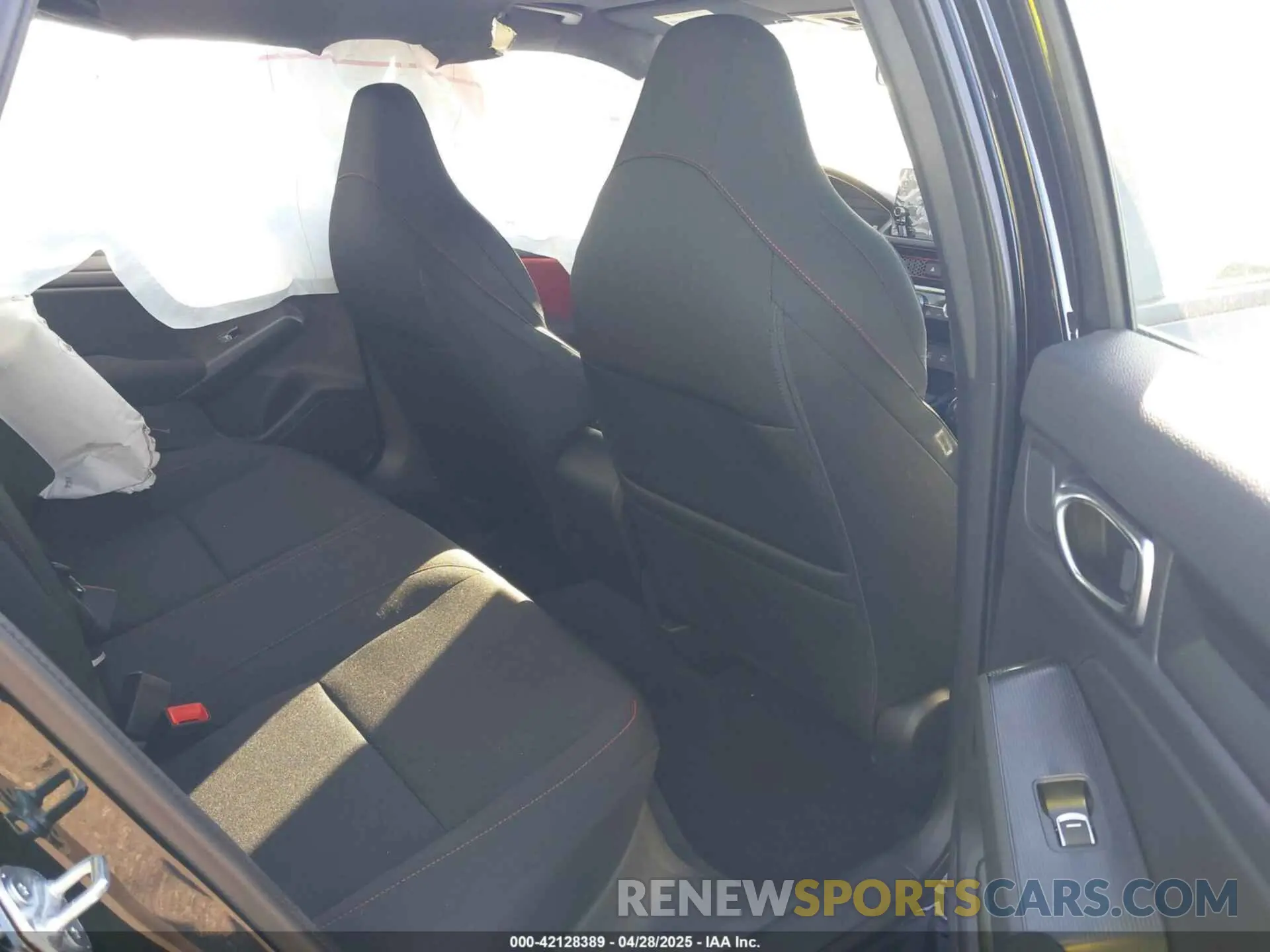 8 Фотография поврежденного автомобиля 2HGFE1E57SH472900 HONDA CIVIC SI 2025