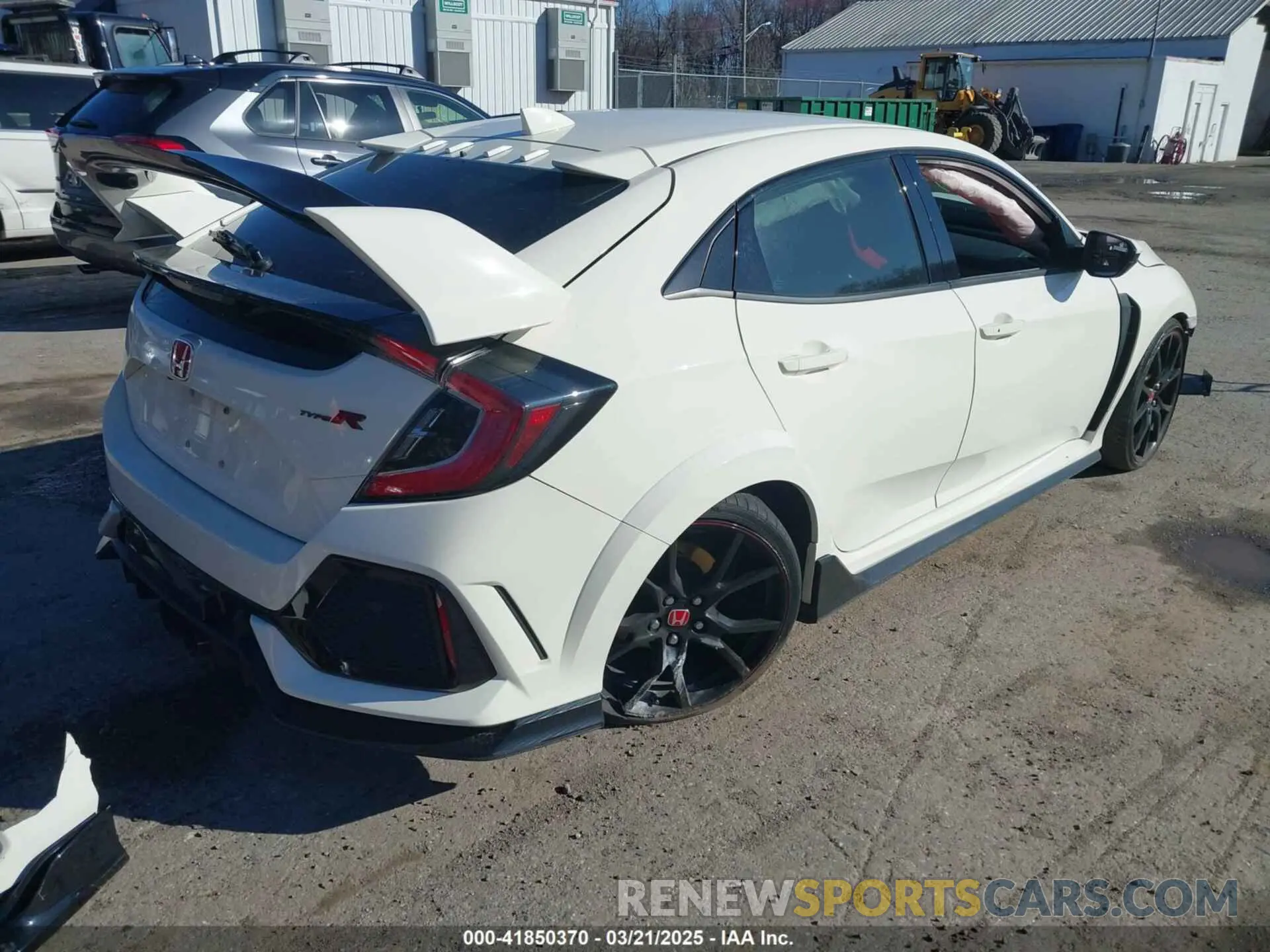 4 Фотография поврежденного автомобиля SHHFK8G73KU201772 HONDA CIVIC TYPE R 2019
