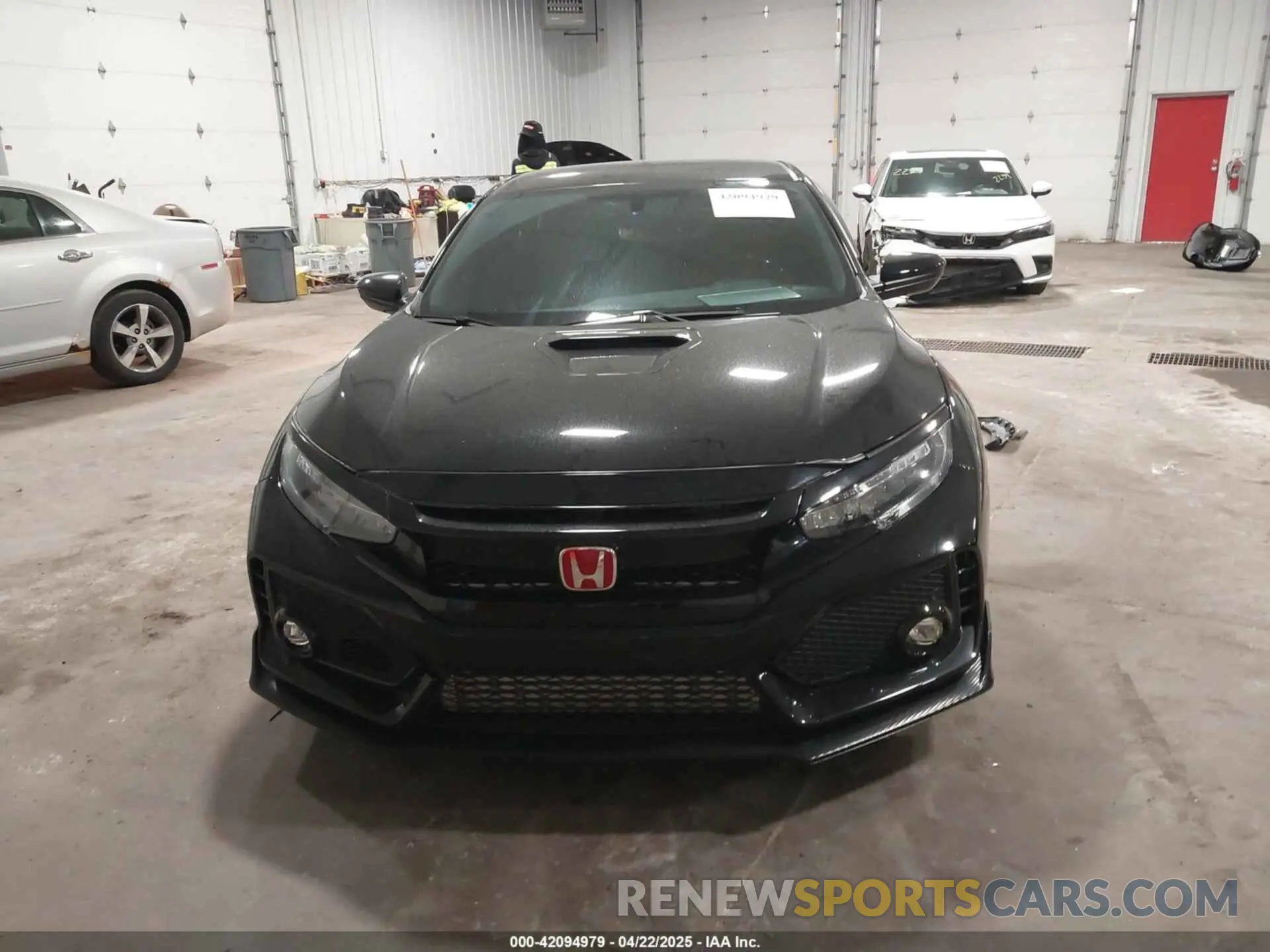 13 Photograph of a damaged car SHHFK8G73KU203845 HONDA CIVIC TYPE R 2019