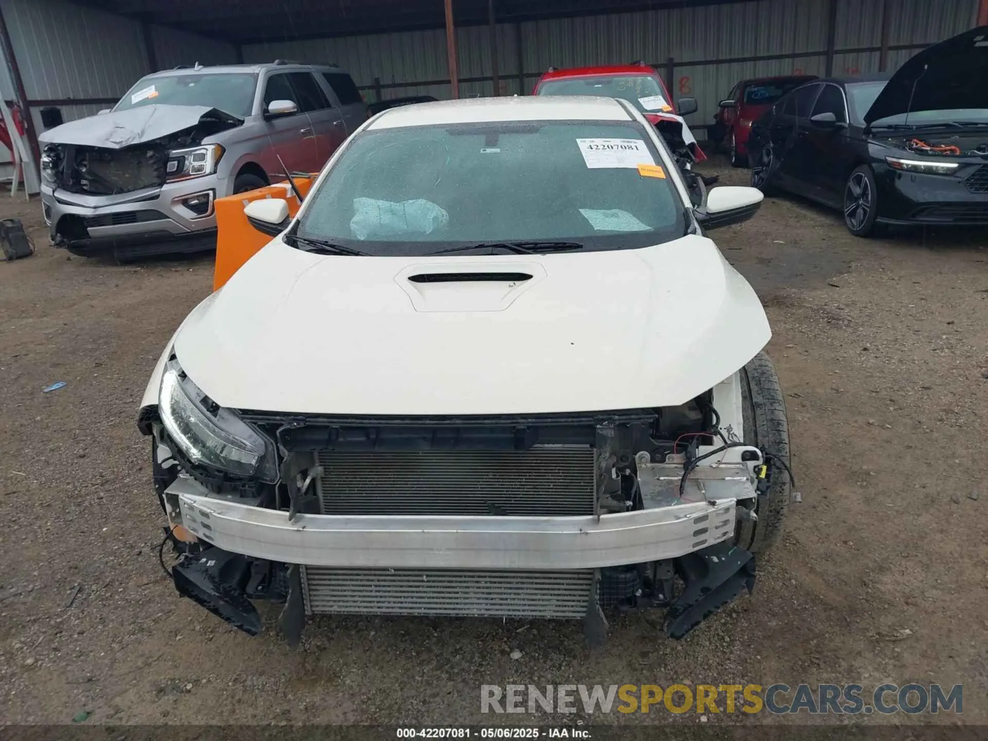 13 Фотография поврежденного автомобиля SHHFK8G7XKU202529 HONDA CIVIC TYPE R 2019