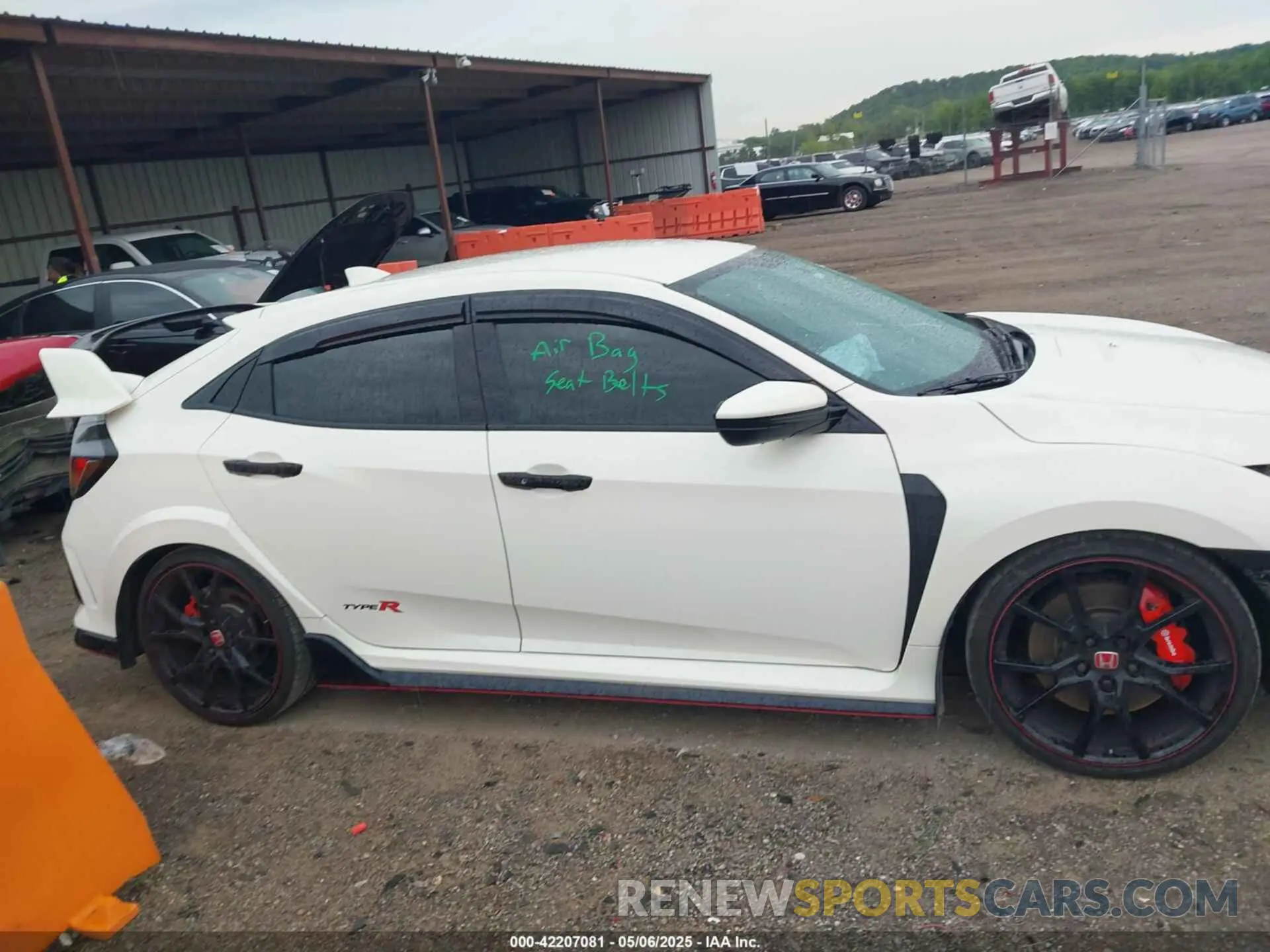 14 Фотография поврежденного автомобиля SHHFK8G7XKU202529 HONDA CIVIC TYPE R 2019