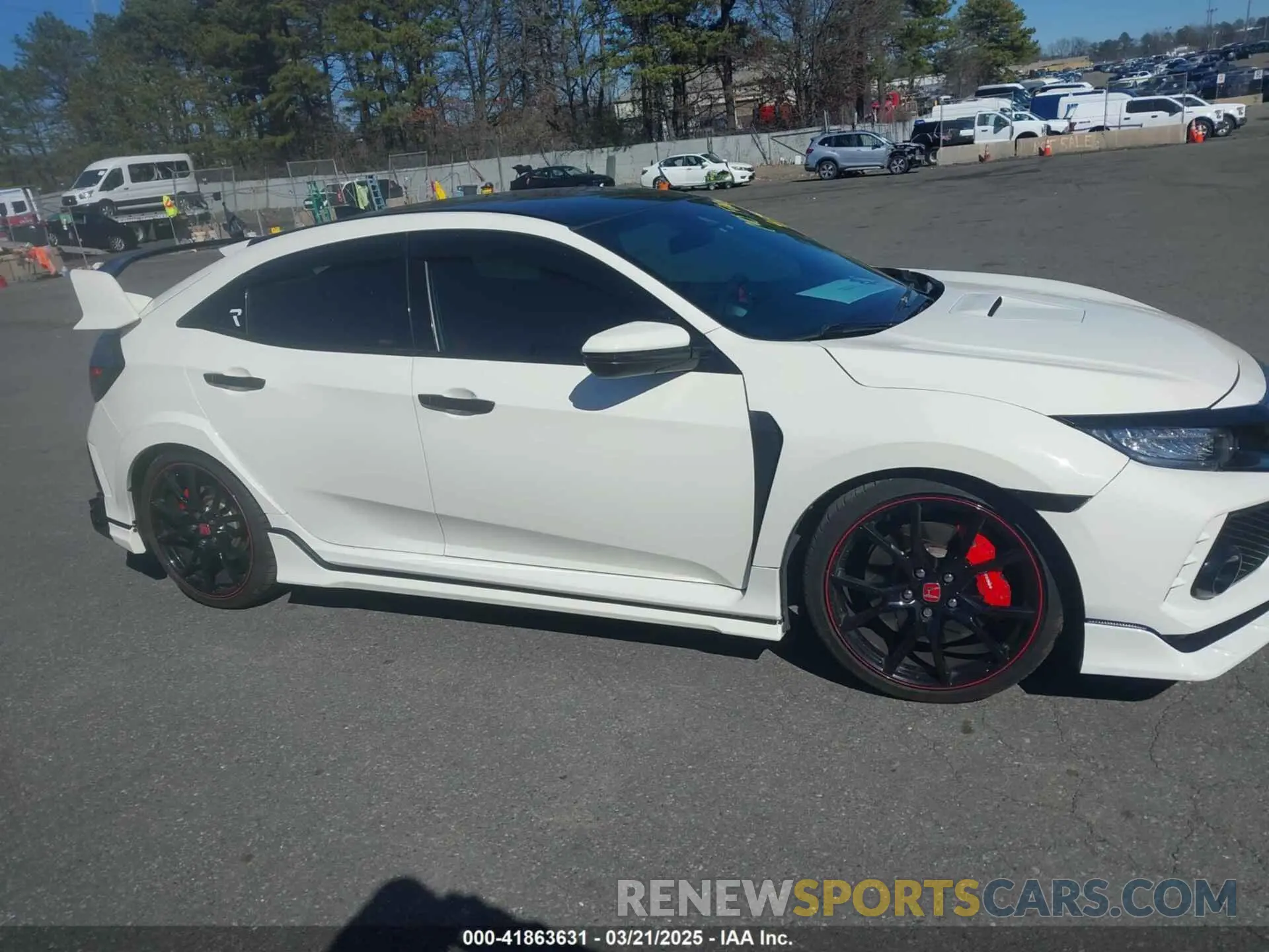 13 Photograph of a damaged car SHHFK8G70L4201682 HONDA CIVIC TYPE R 2020
