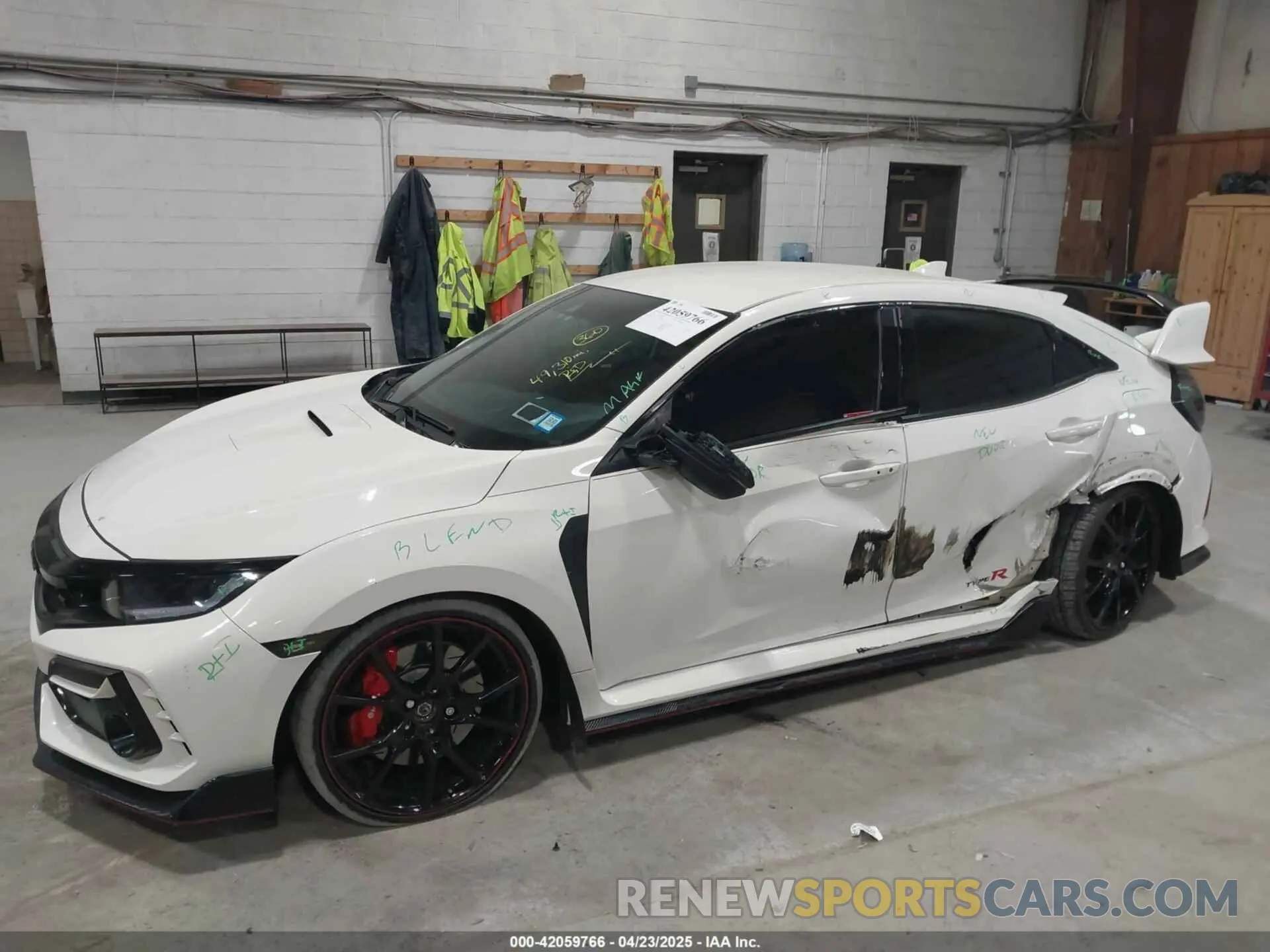 6 Photograph of a damaged car SHHFK8G72LU200596 HONDA CIVIC TYPE R 2020
