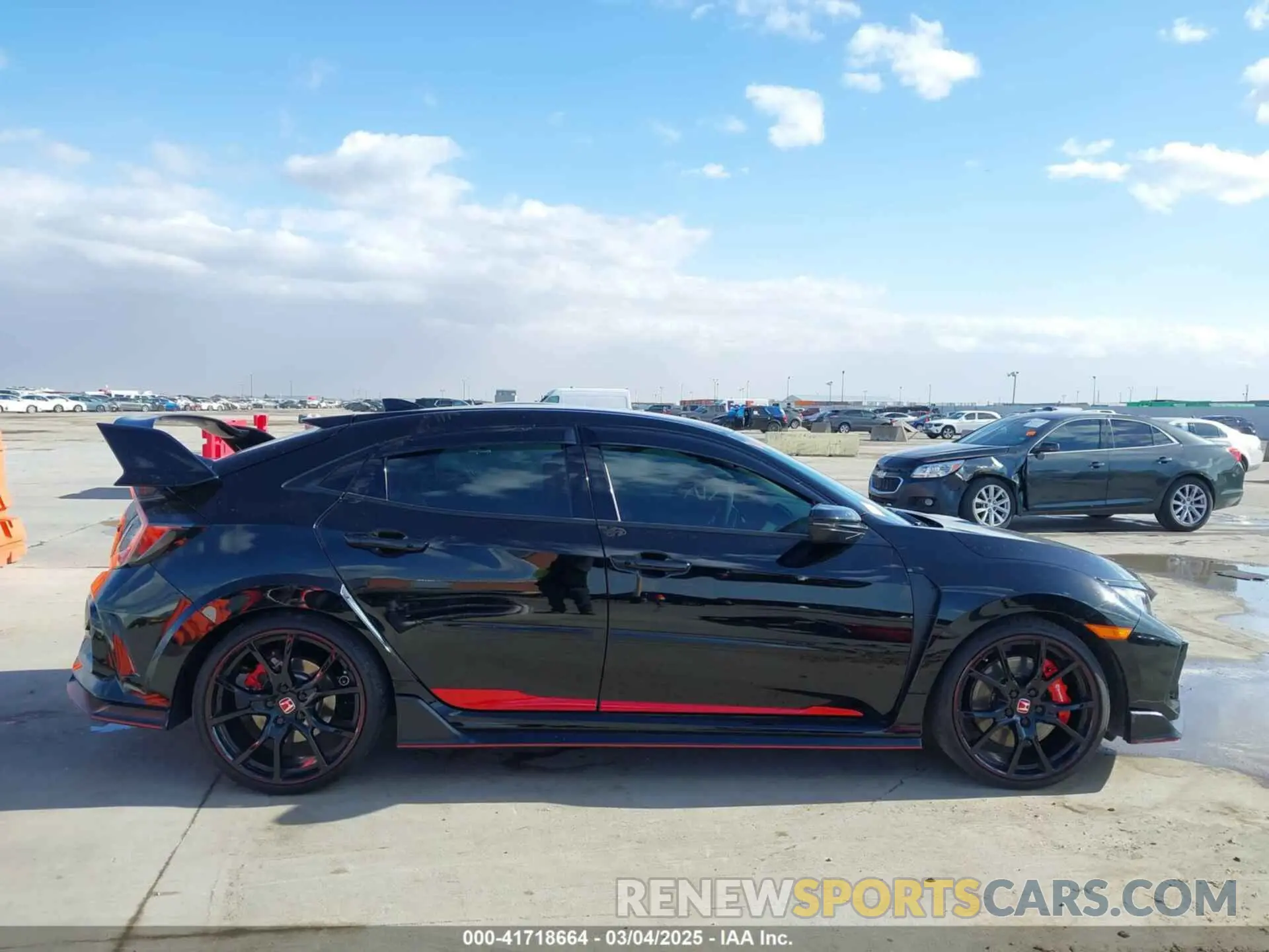 13 Photograph of a damaged car SHHFK8G78LU201607 HONDA CIVIC TYPE R 2020