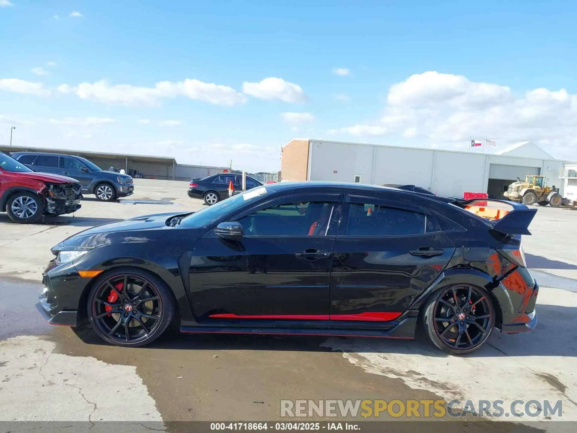 14 Photograph of a damaged car SHHFK8G78LU201607 HONDA CIVIC TYPE R 2020