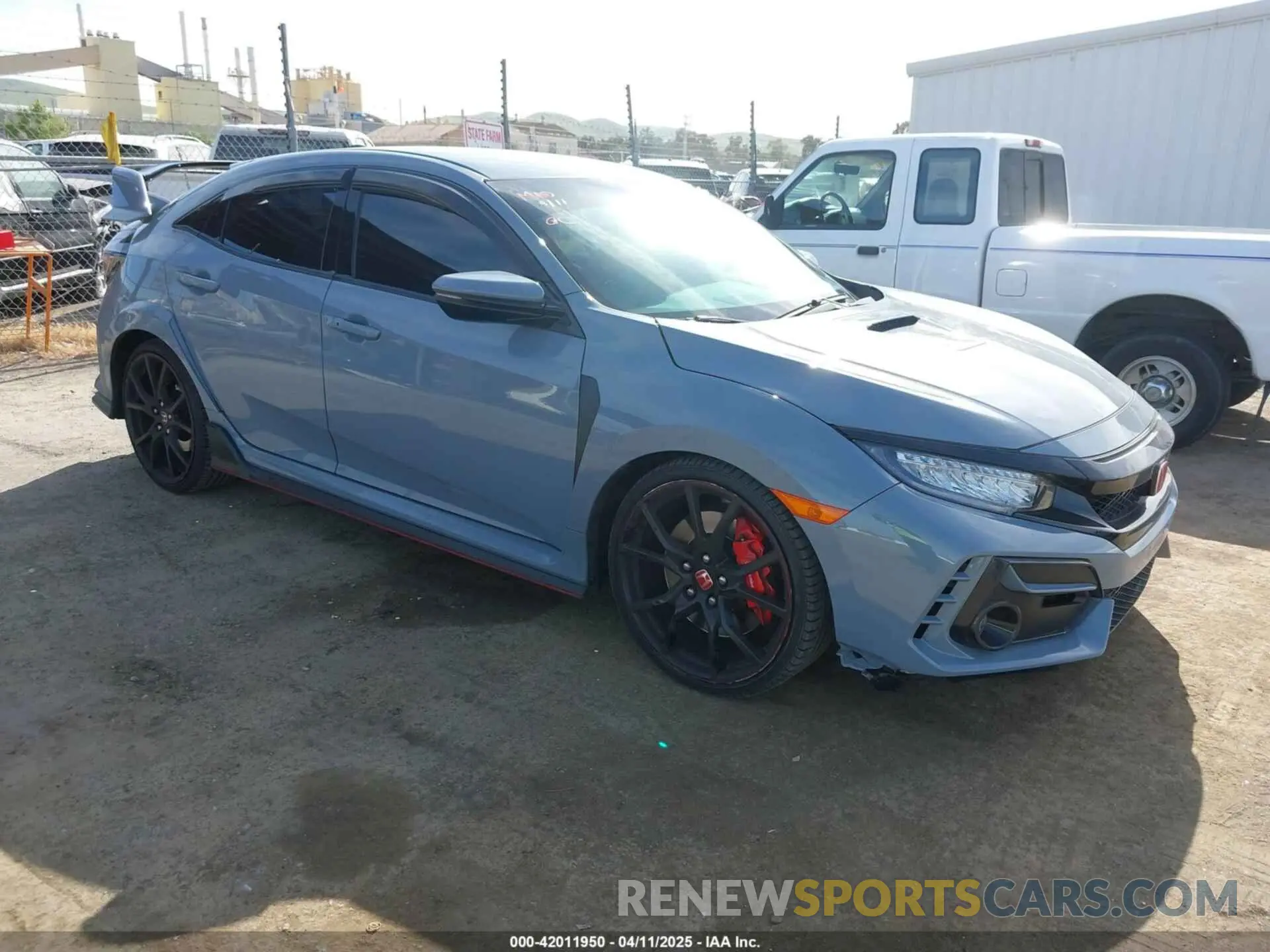 1 Фотография поврежденного автомобиля SHHFK8G76MU203437 HONDA CIVIC TYPE R 2021