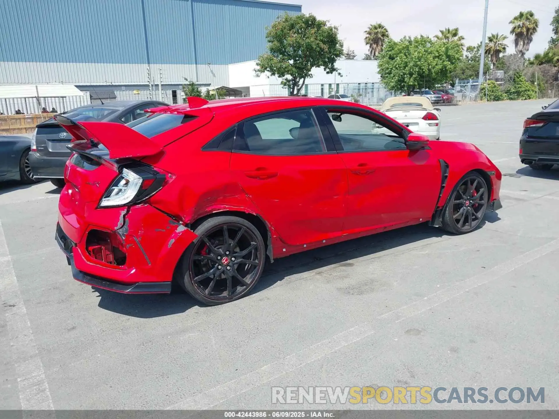 4 Photograph of a damaged car SHHFK8G79MU202167 HONDA CIVIC TYPE R 2021