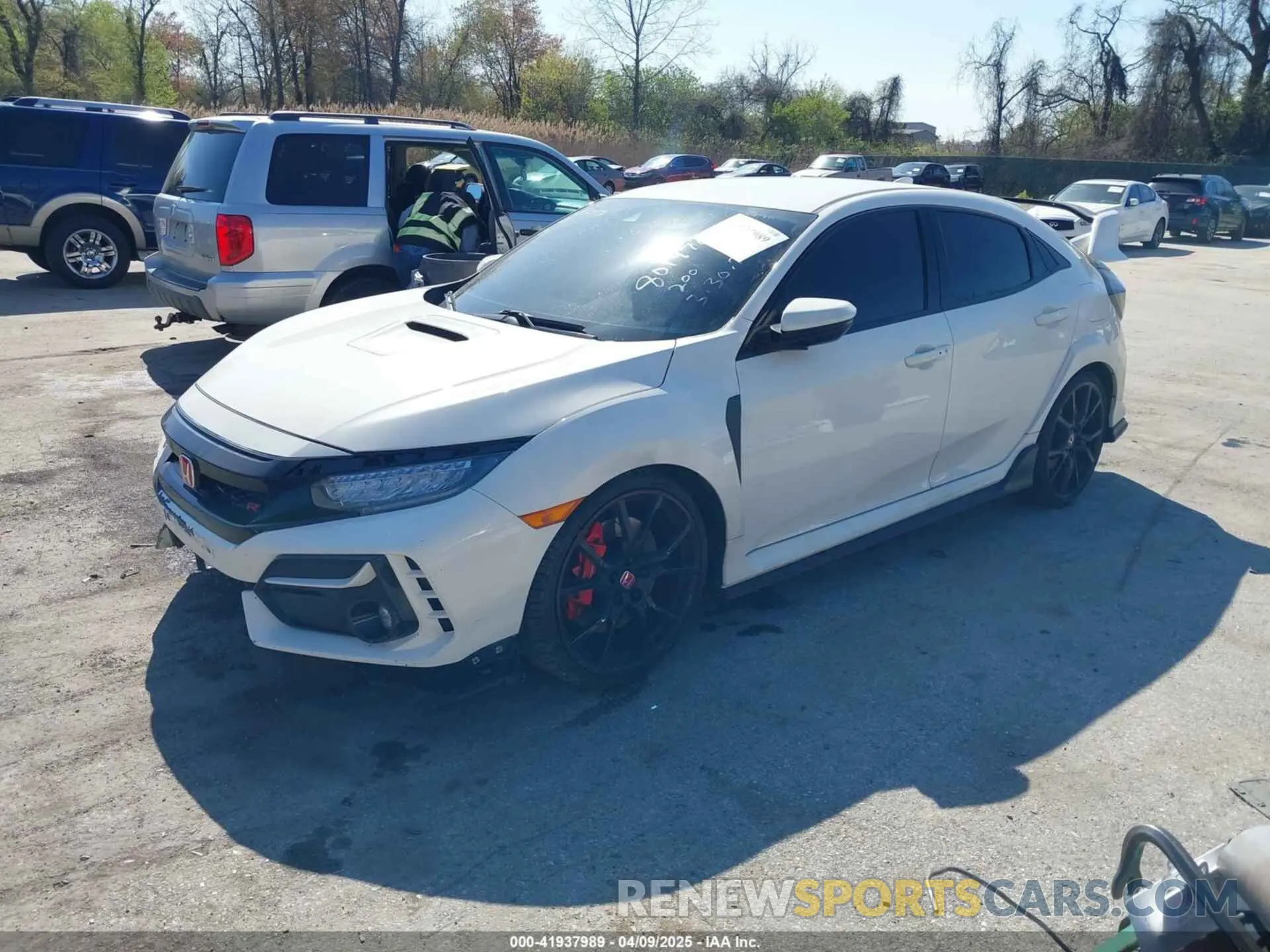 2 Фотография поврежденного автомобиля SHHFK8G7XMU205644 HONDA CIVIC TYPE R 2021