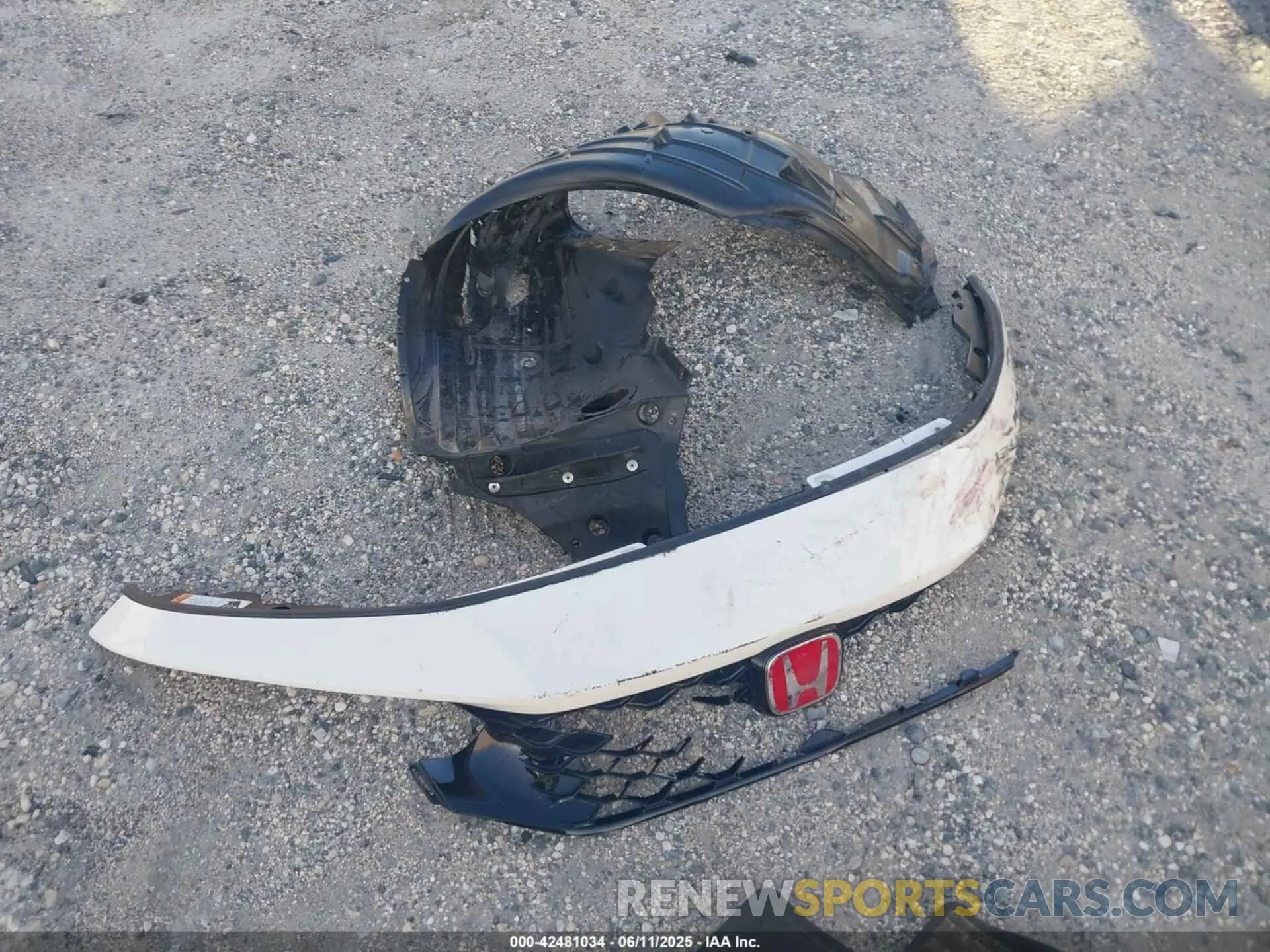 12 Photograph of a damaged car JHMFL5G42PX001724 HONDA CIVIC TYPE R 2023