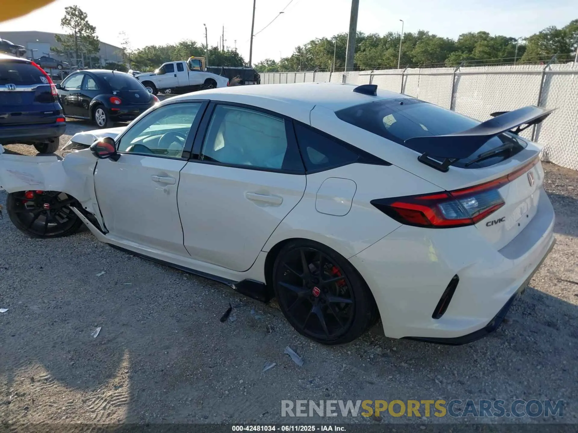 3 Photograph of a damaged car JHMFL5G42PX001724 HONDA CIVIC TYPE R 2023