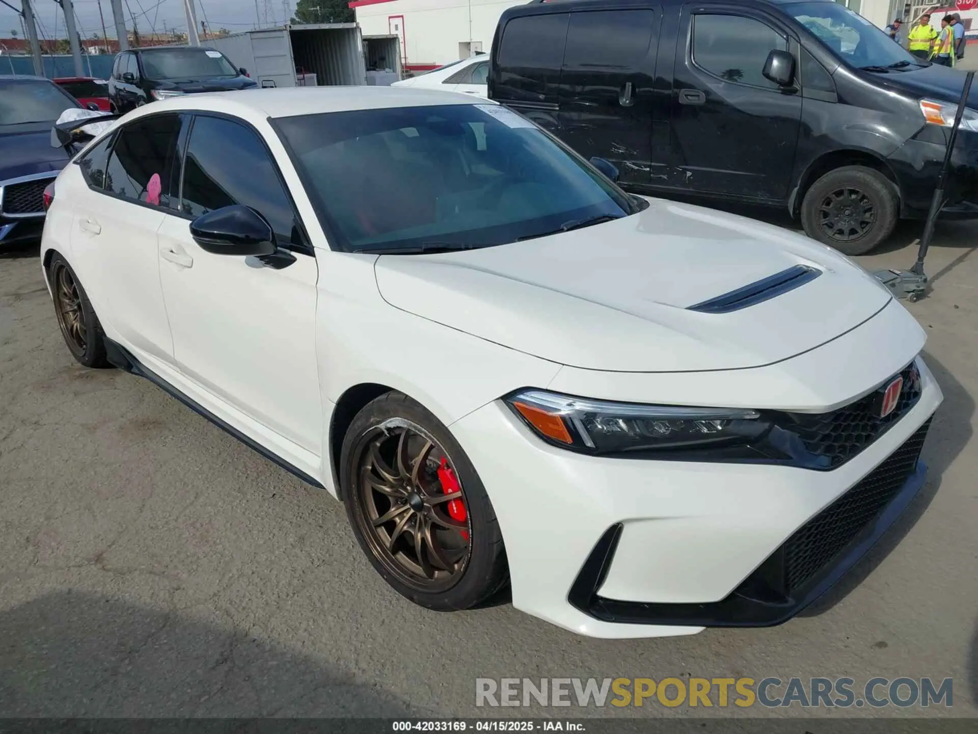 1 Photograph of a damaged car JHMFL5G44PX001921 HONDA CIVIC TYPE R 2023