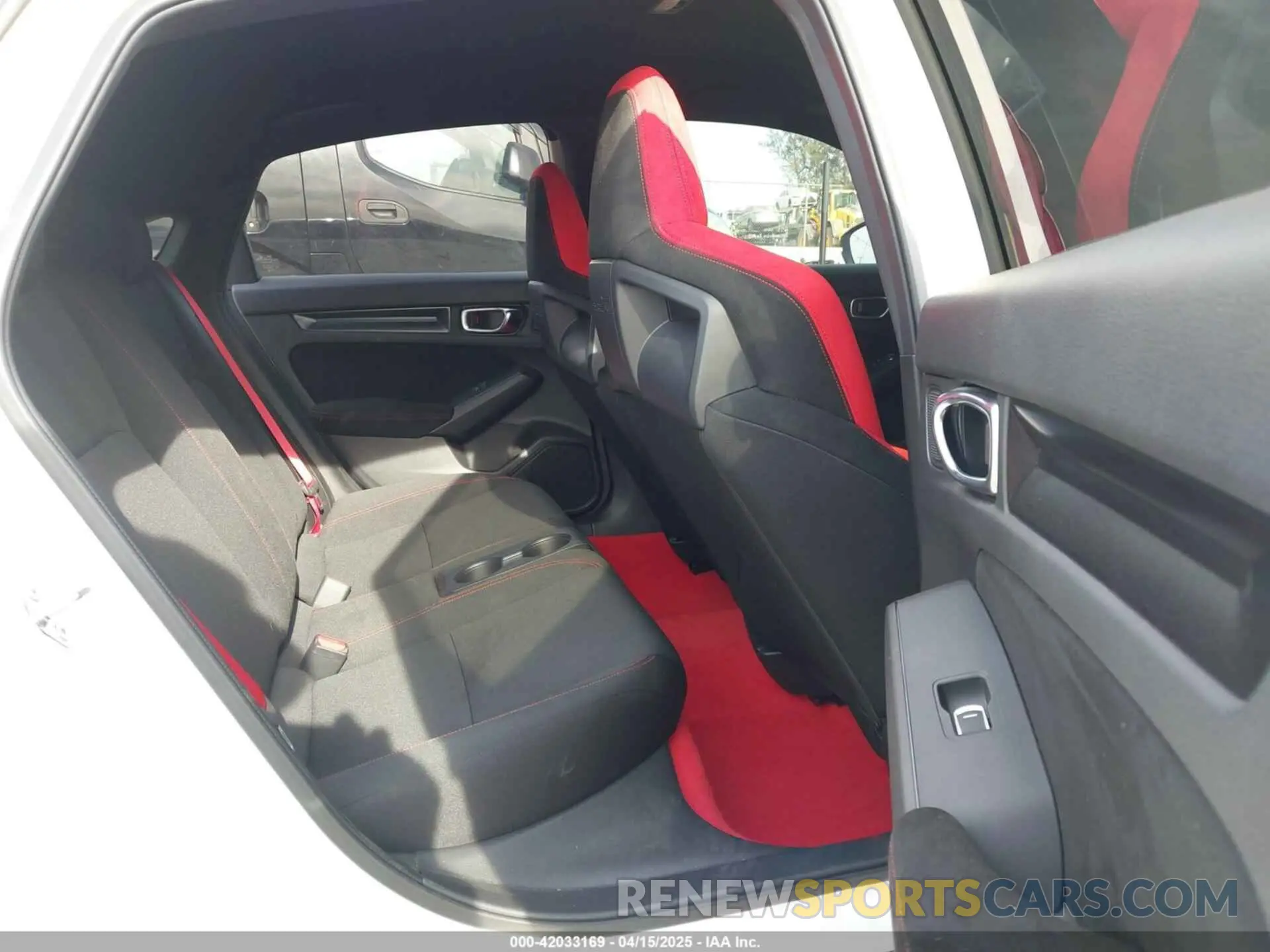 8 Photograph of a damaged car JHMFL5G44PX001921 HONDA CIVIC TYPE R 2023