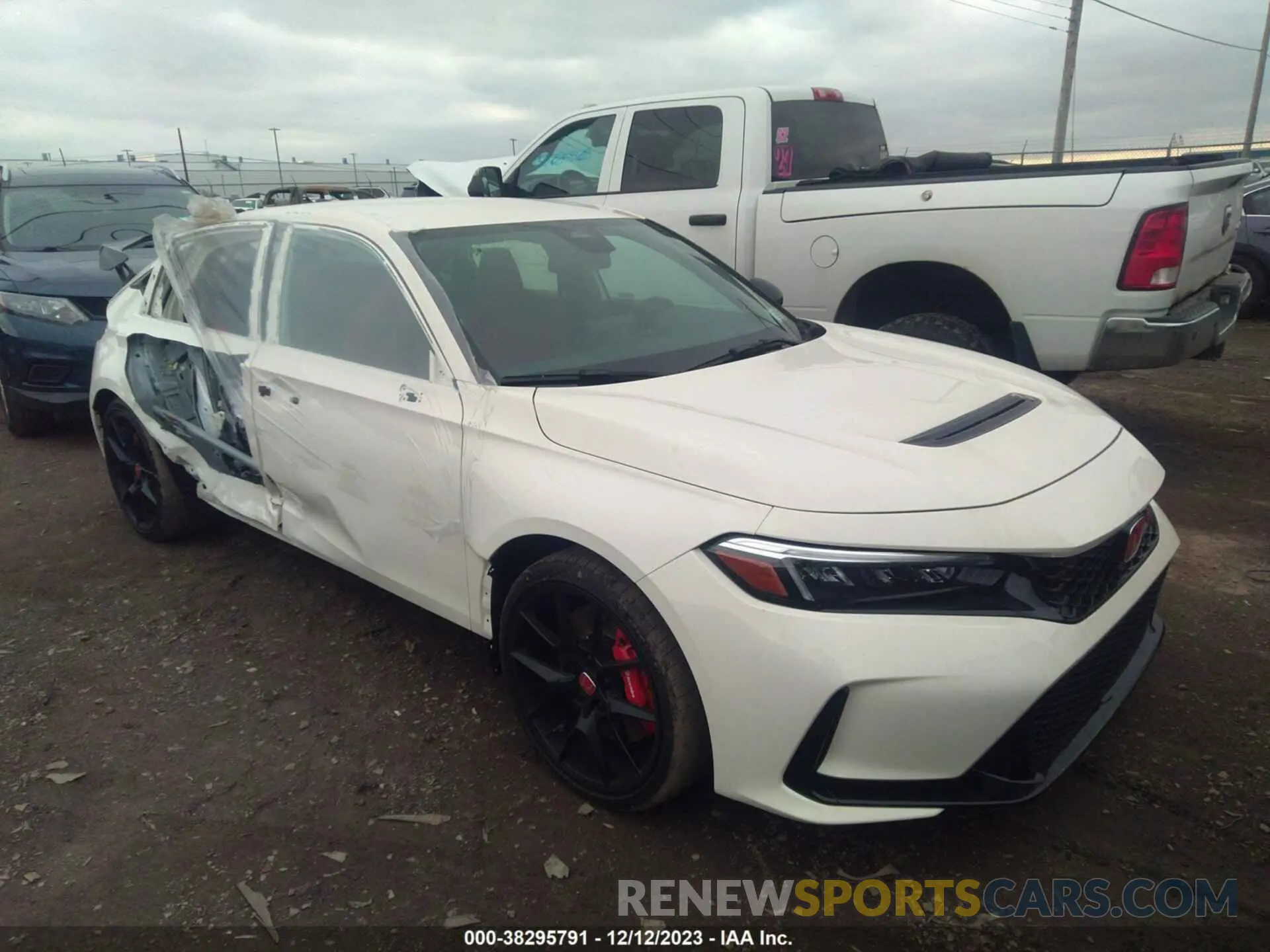 1 Photograph of a damaged car JHMFL5G45PX002284 HONDA CIVIC TYPE R 2023