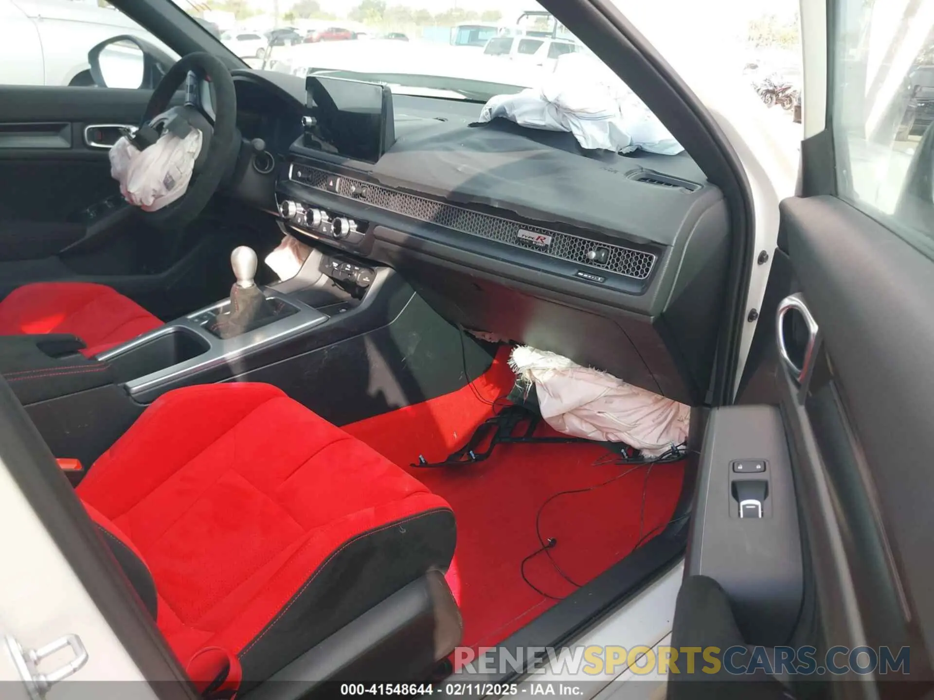 5 Фотография поврежденного автомобиля JHMFL5G42RX003041 HONDA CIVIC TYPE R 2024
